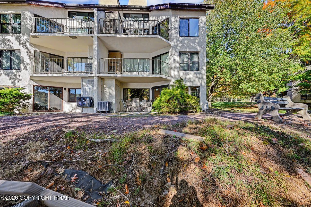 59 Midlake Drive