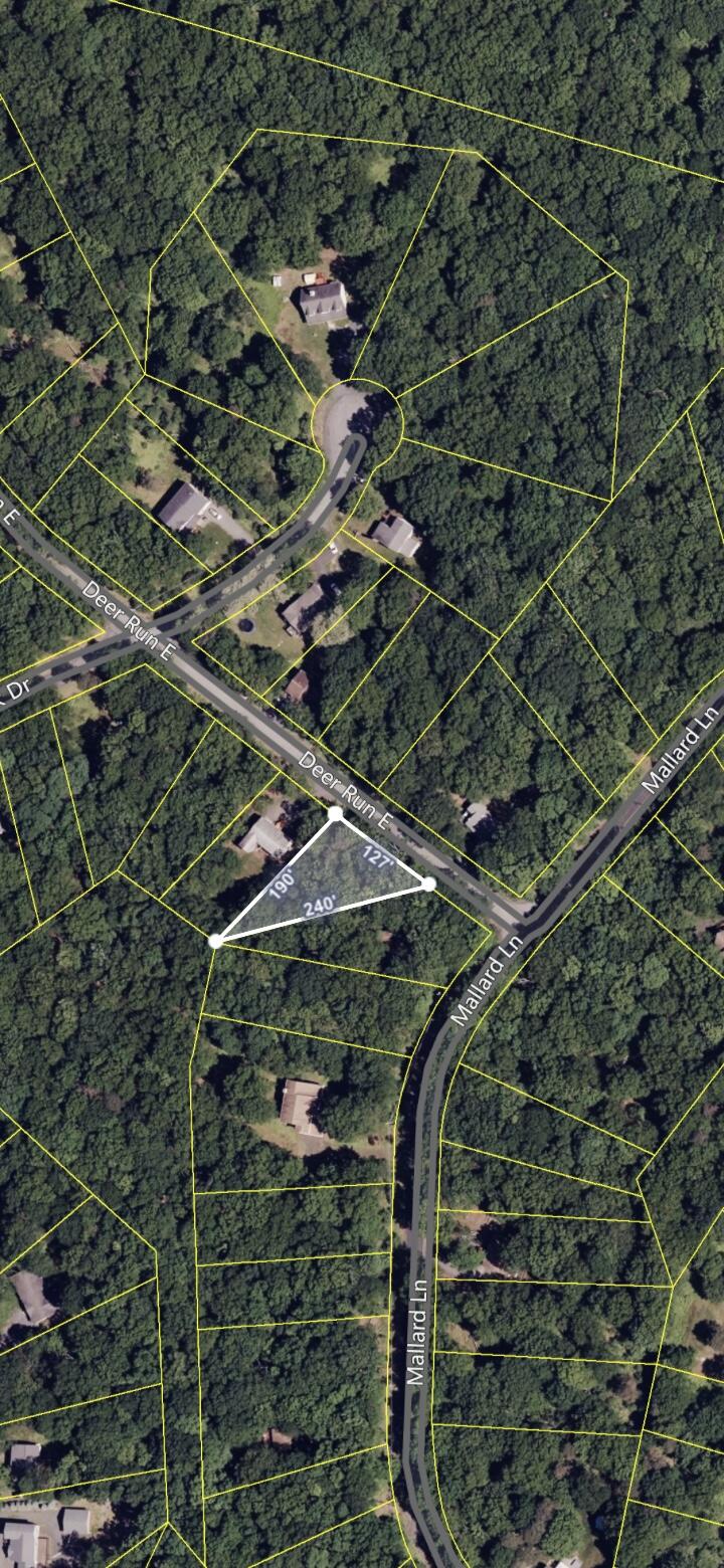 Deer Run East, Bushkill, Pennsylvania image 1
