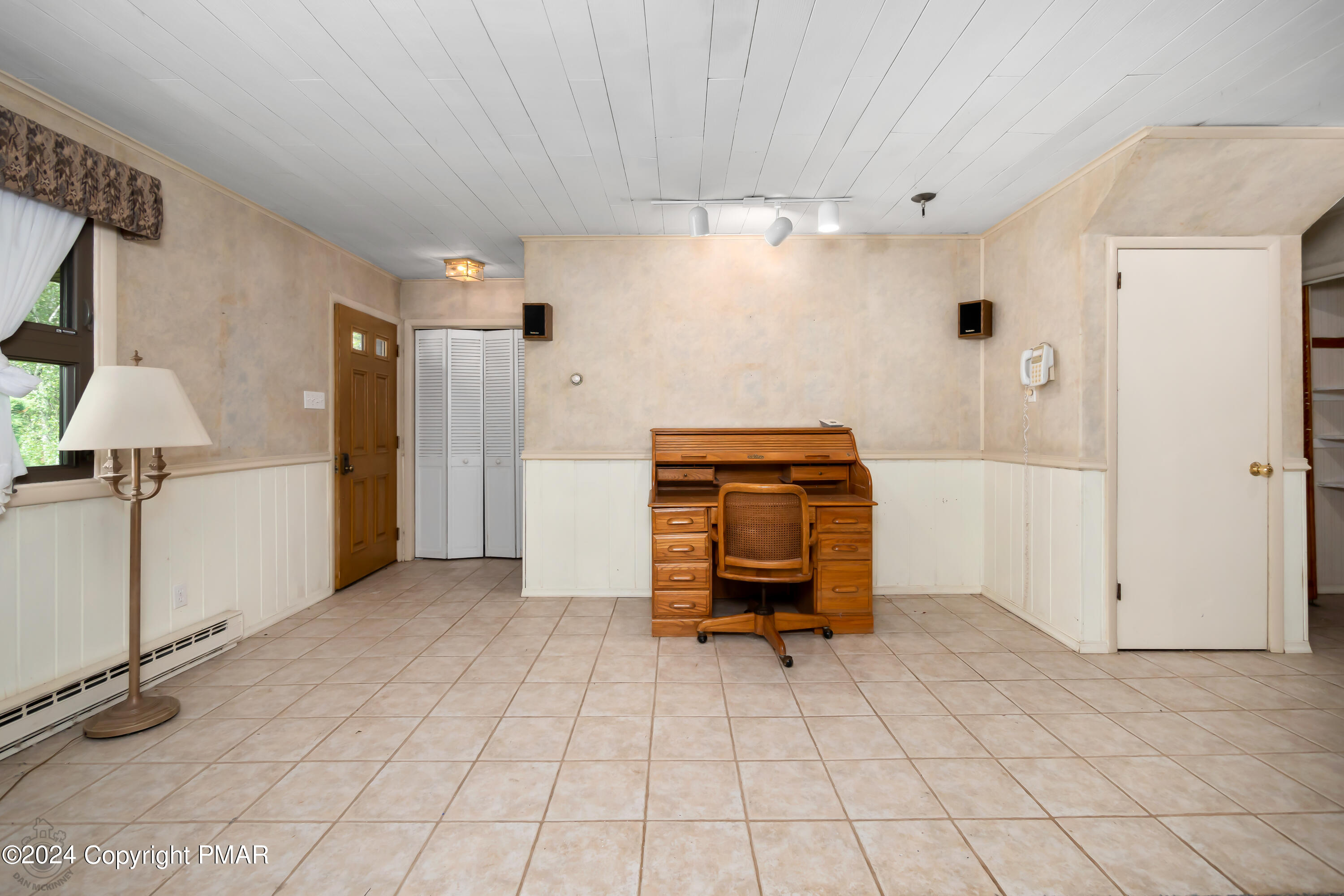 Plains, Pennsylvania 18705, United States, 4 Bedrooms Bedrooms, ,3 BathroomsBathrooms,Residential,Pending,146079