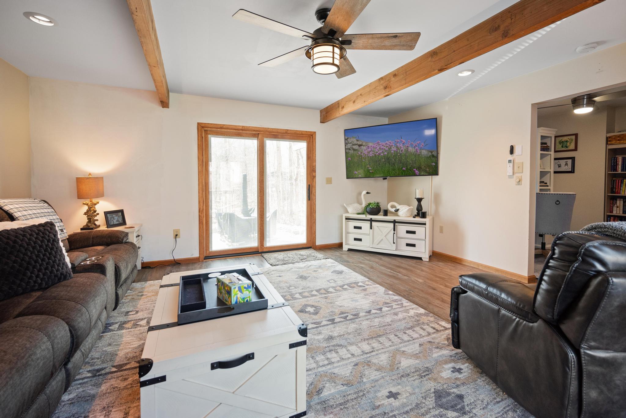 1125 Cedar Knoll Way, Pocono Pines, Pennsylvania image 3