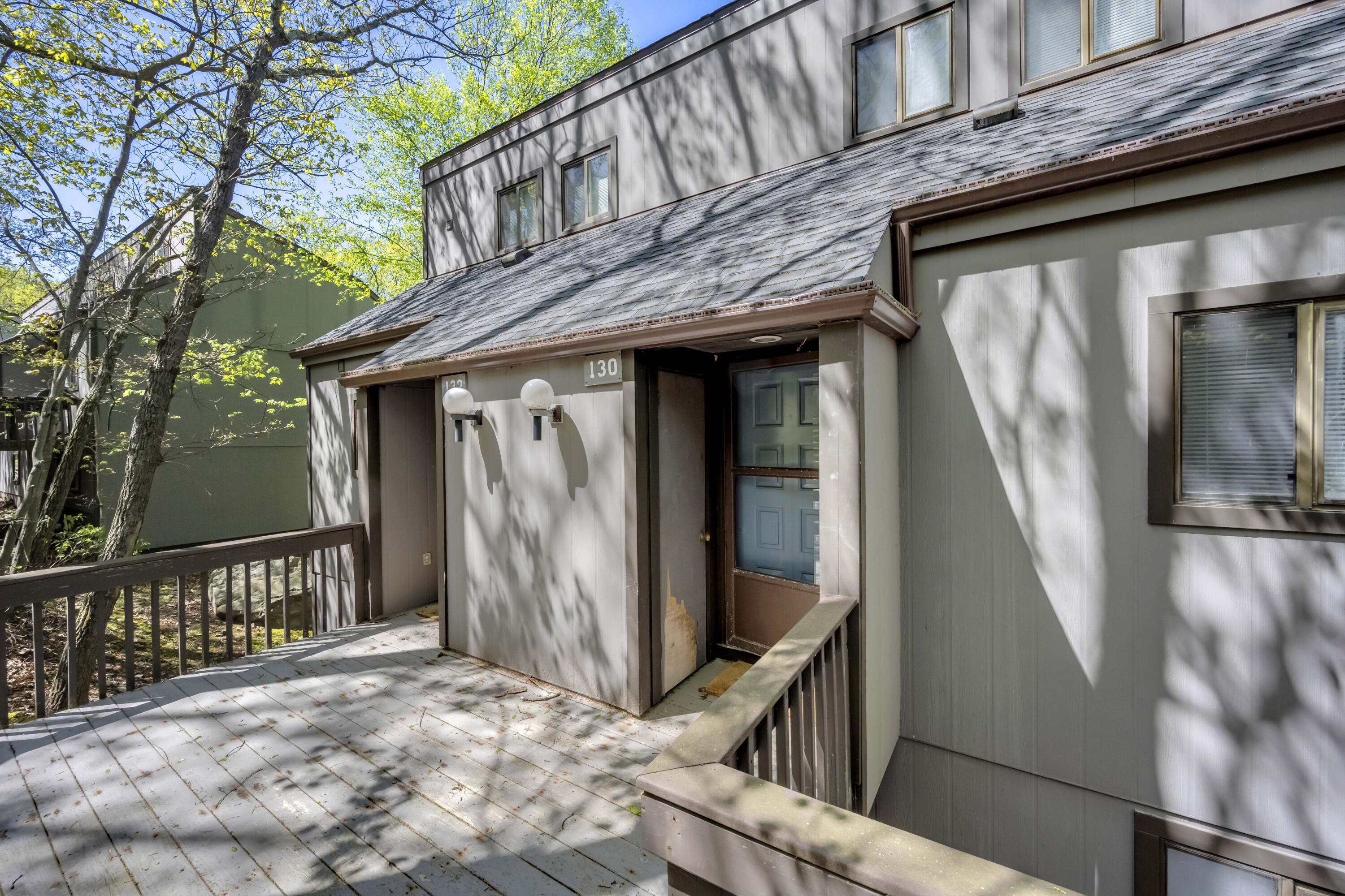 130 Cross Country Lane, Tannersville, Pennsylvania image 1