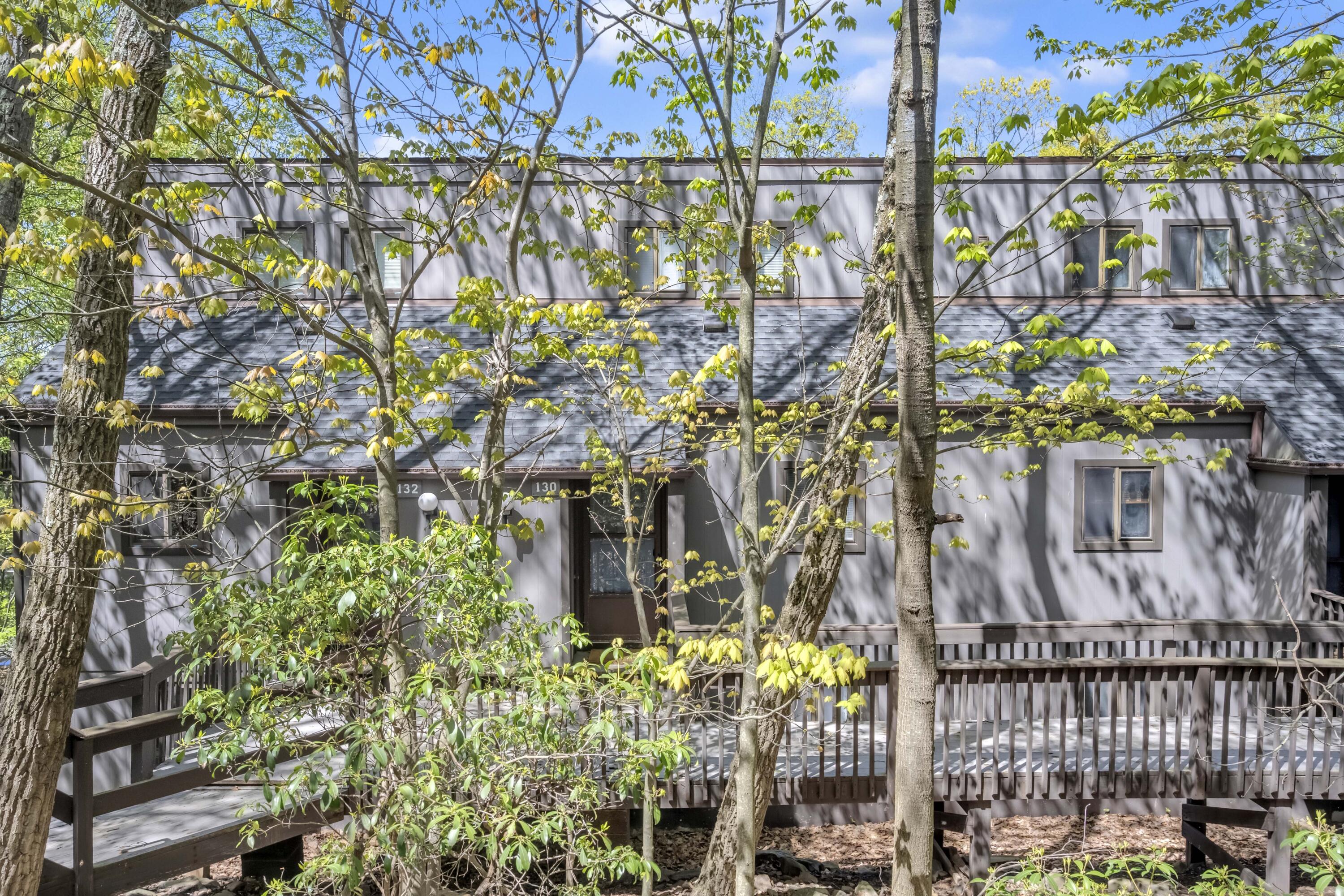 130 Cross Country Lane, Tannersville, Pennsylvania image 3