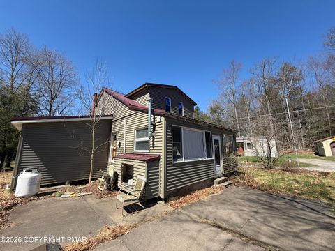 25 Tree Top Road Tunkhannock PA 18657