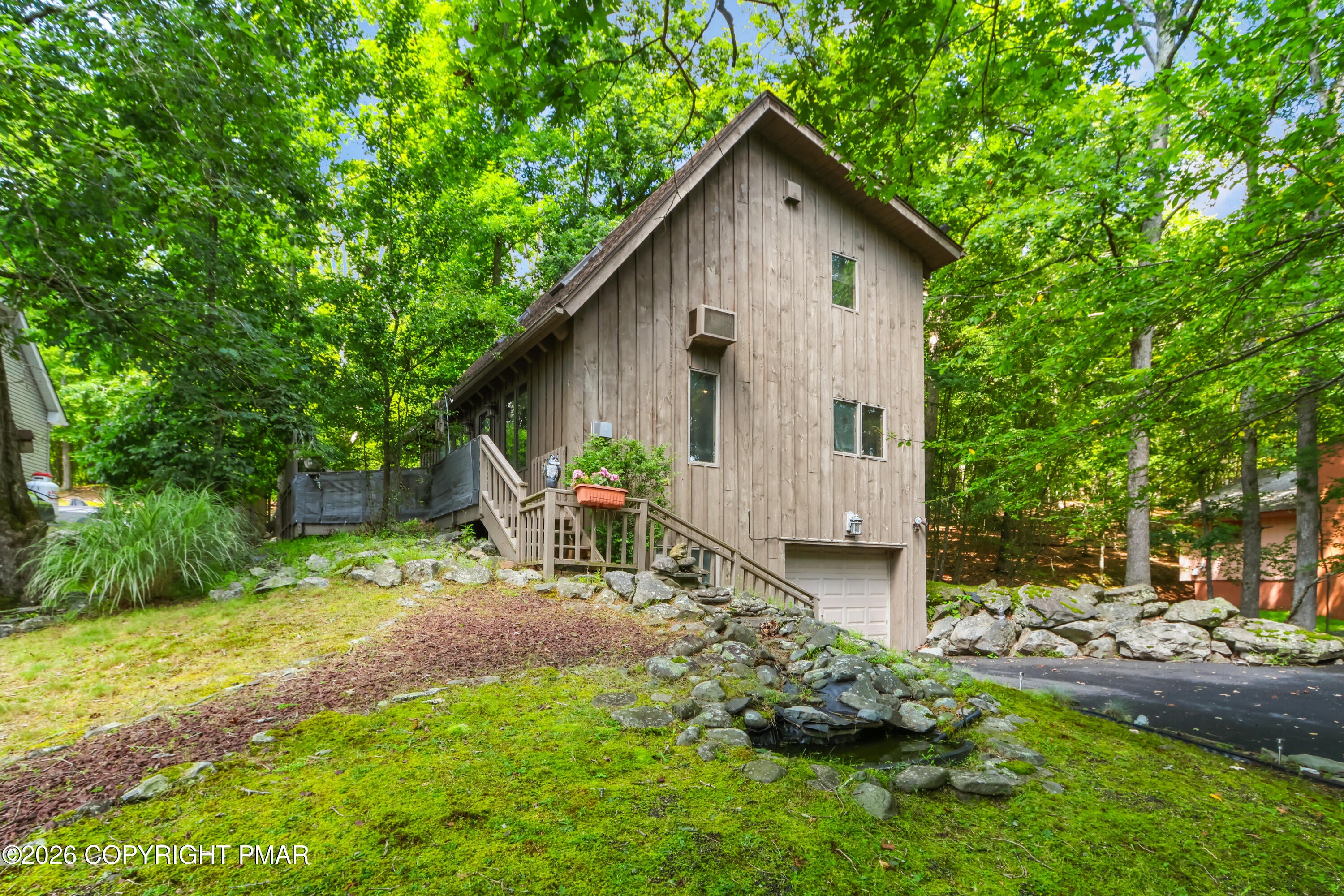 424 Saunders Drive