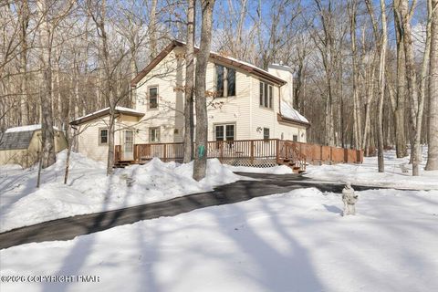 189 Dorchester Drive Bushkill PA 18324