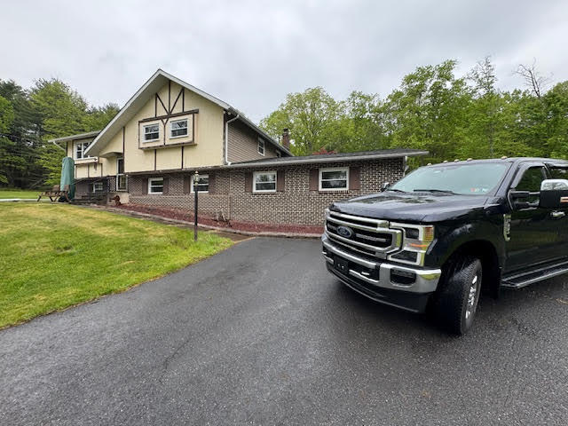 122 Deep Woods Lane, Stroudsburg, Pennsylvania image 2