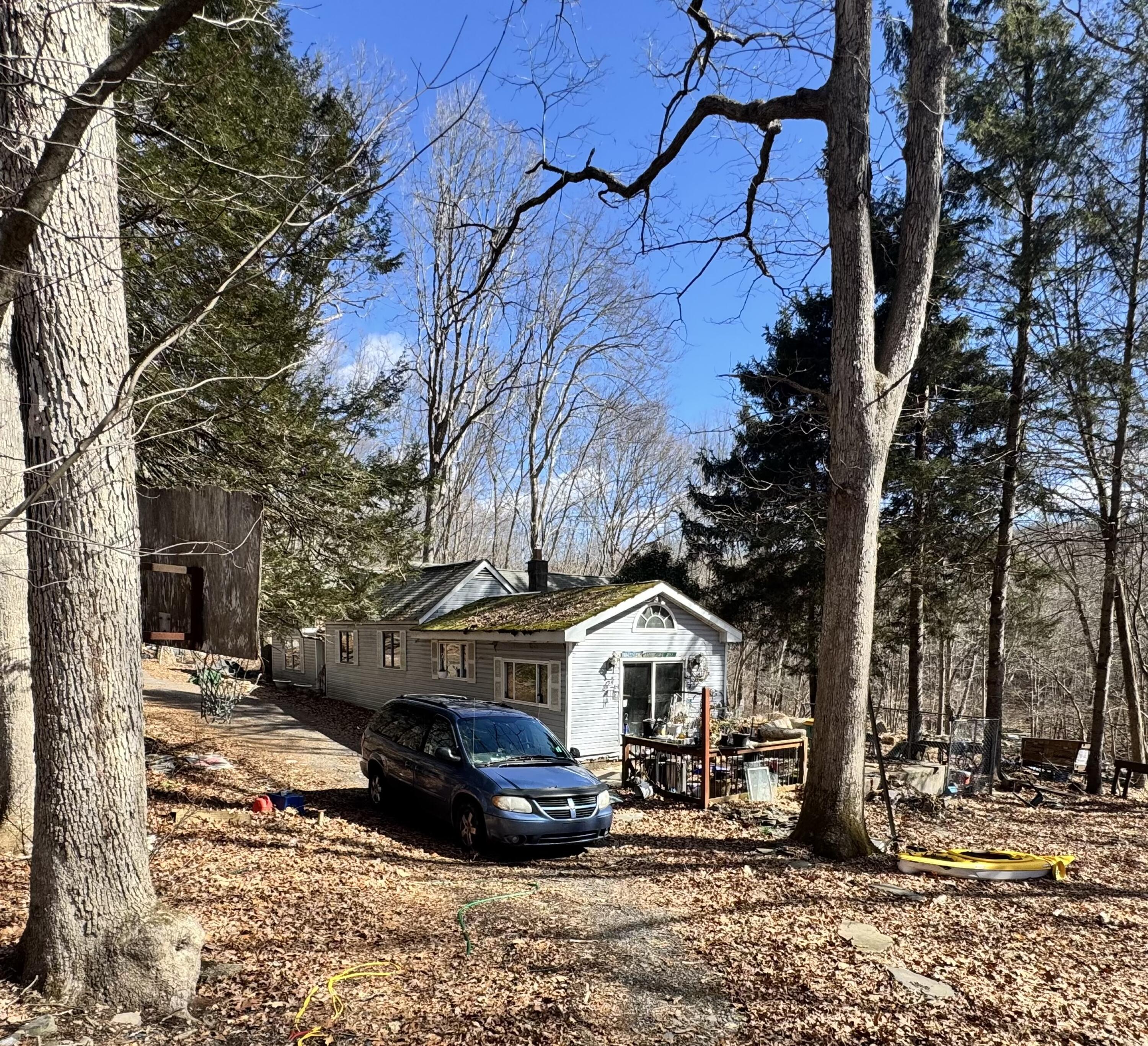 3208 Bear Swamp Rd Road, East Stroudsburg, Pennsylvania image 1