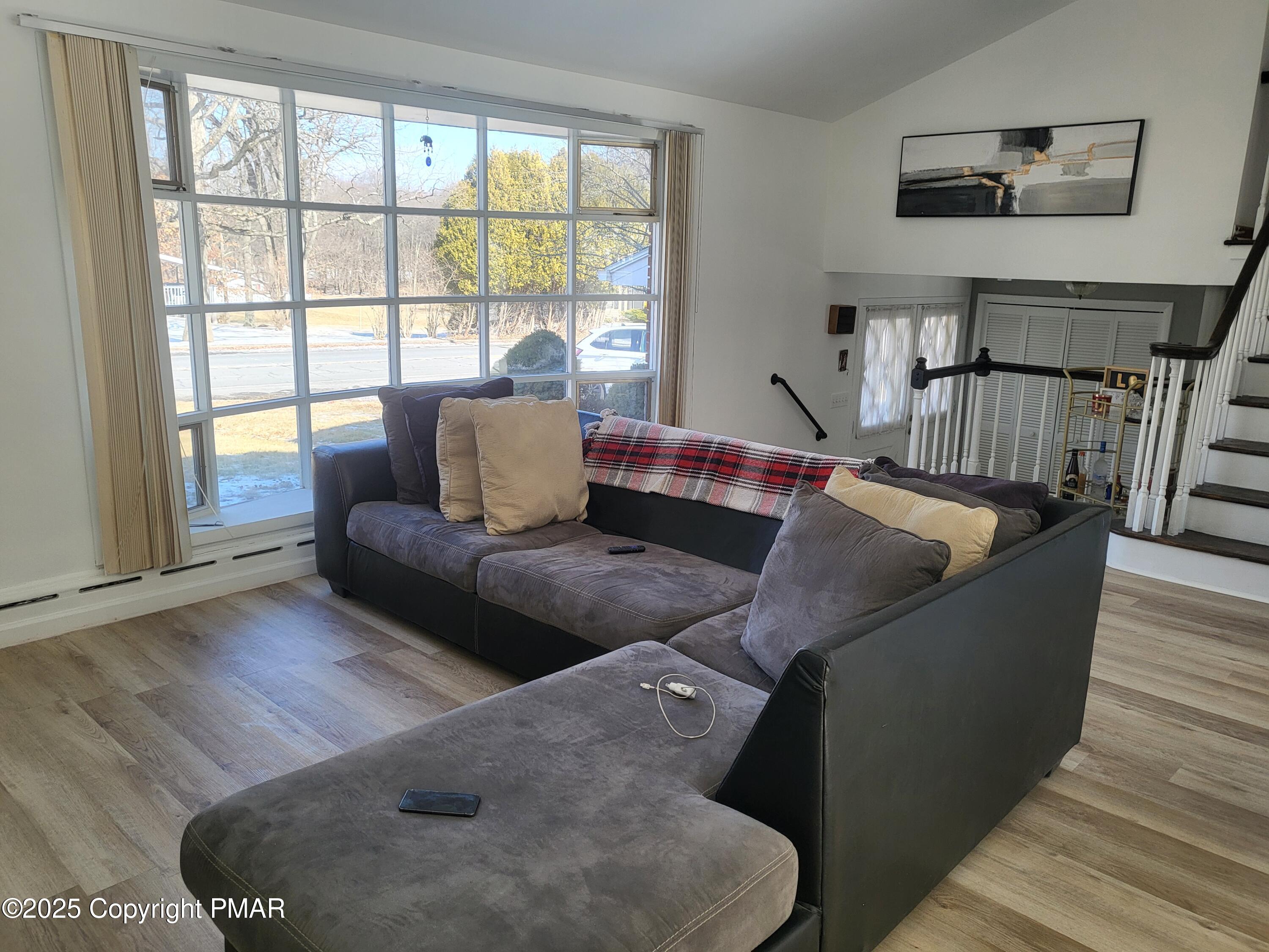 499 Slate Belt Boulevard, Roseto, Pennsylvania image 3
