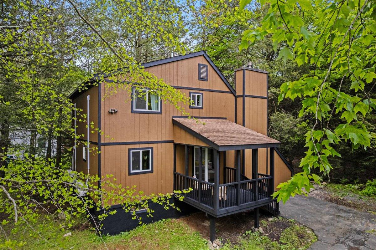 483 Alter Avenue, Pocono Summit, Pennsylvania image 2