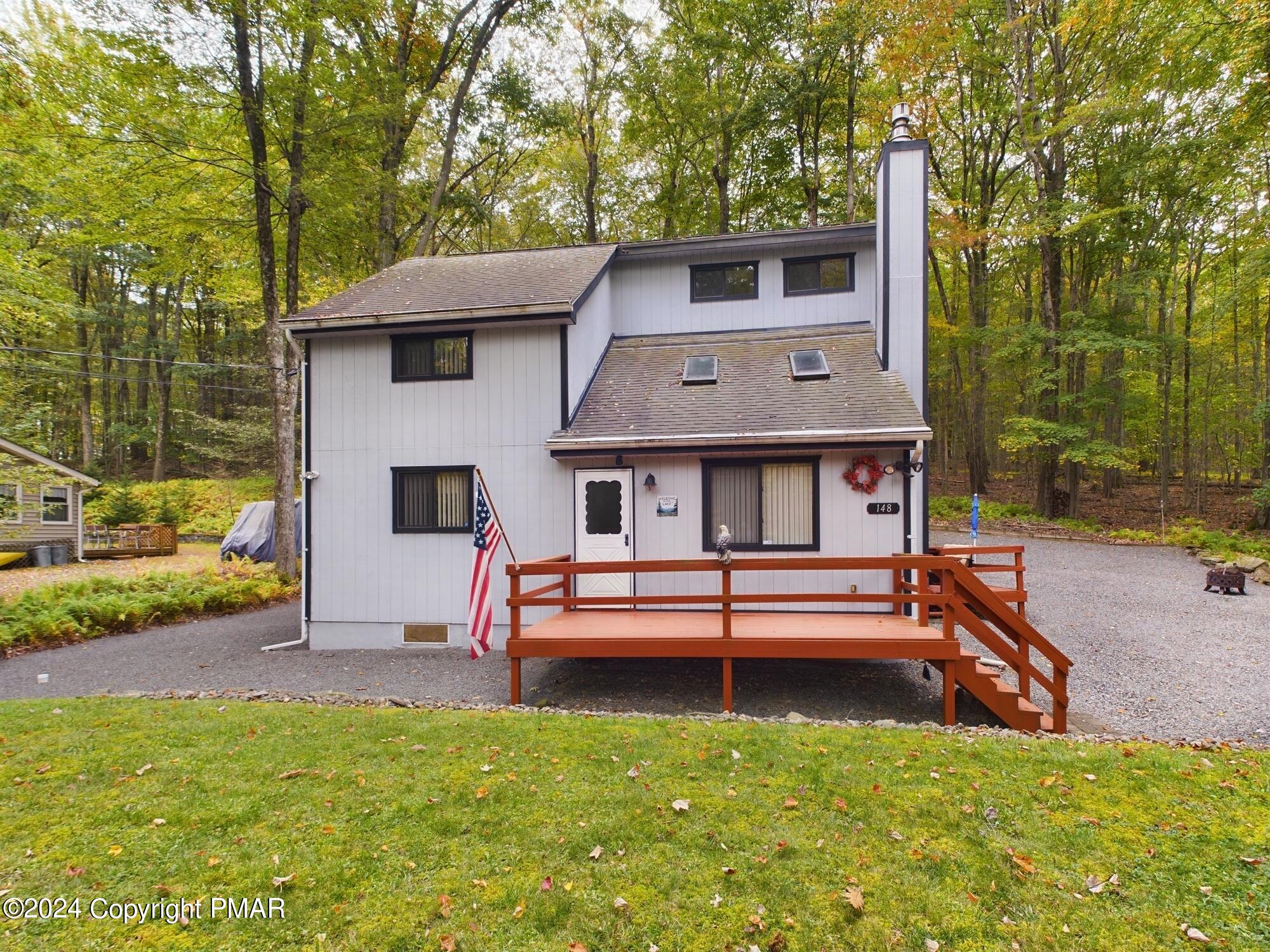 148 Owassa Drive, Pocono Lake, Pennsylvania image 1