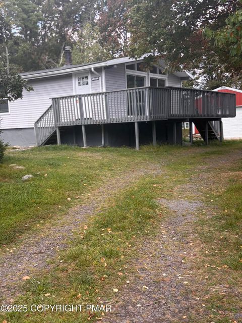 2327 Doe Drive Long Pond PA 18334