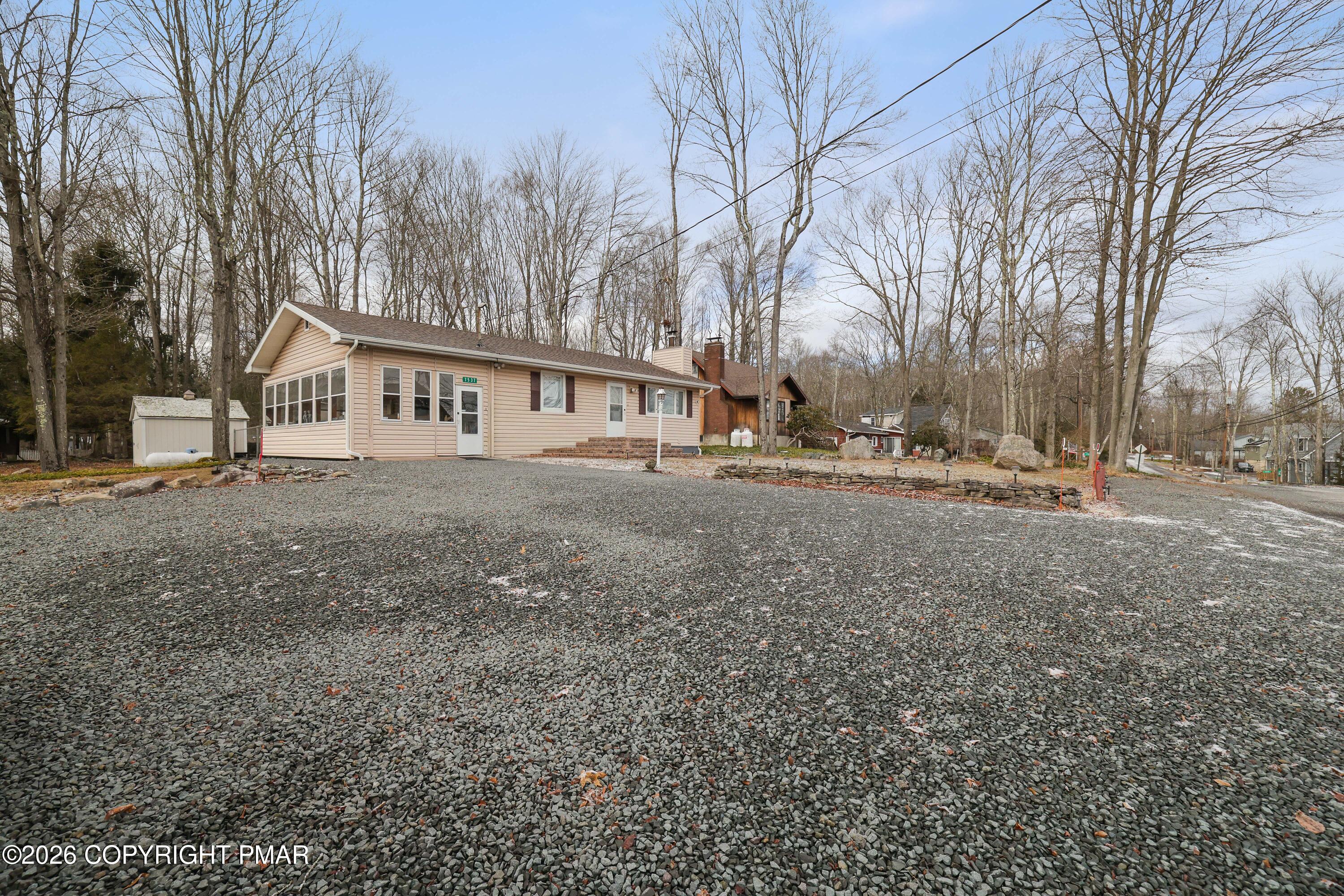 7537 Lake Shore Drive