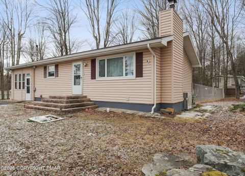 7537 Lake Shore Drive Pocono Lake PA 18347