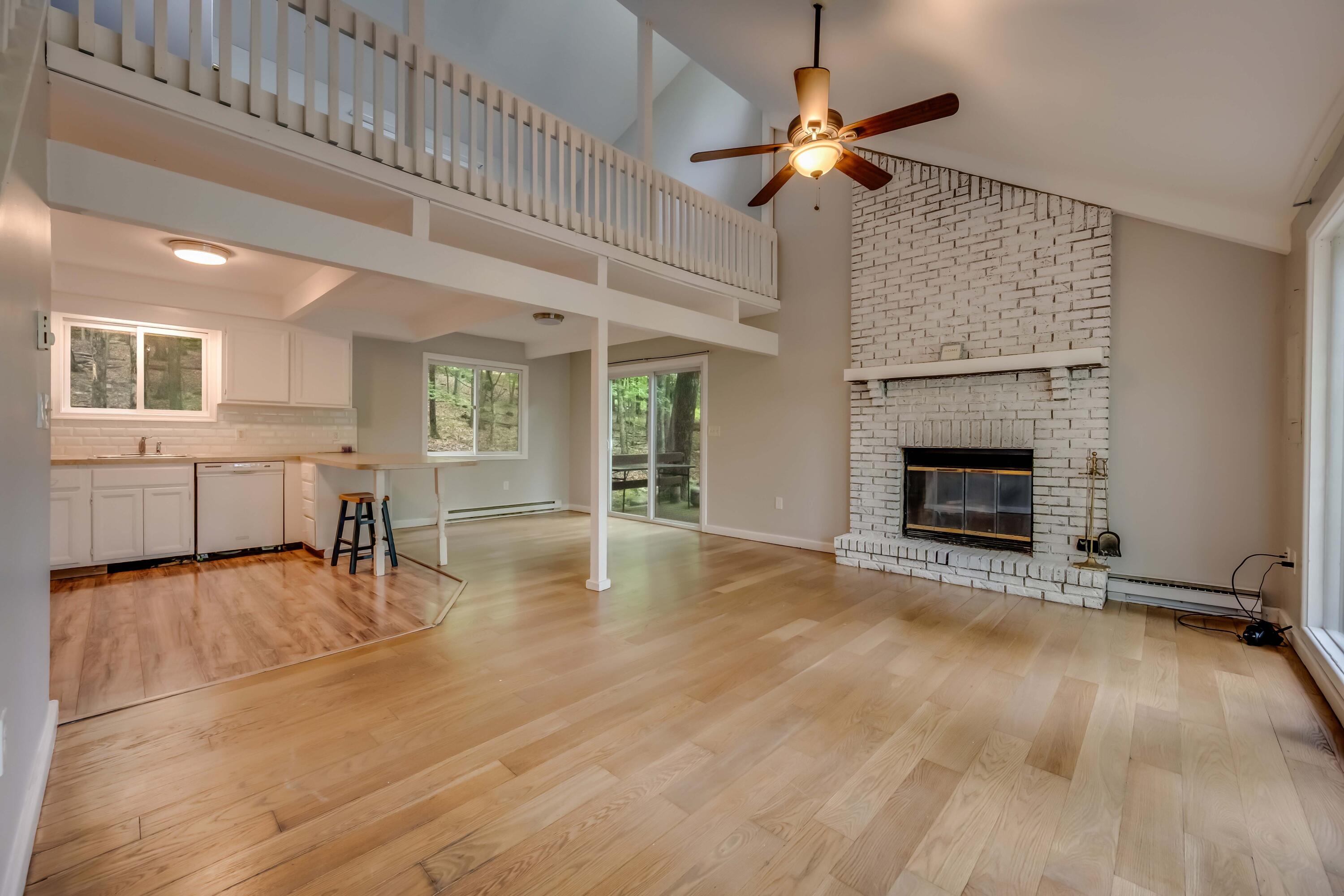 2166 Southport Drive, Bushkill, Pennsylvania image 3