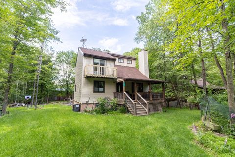 88 Wild Turkey Circle Lake Ariel PA 18436