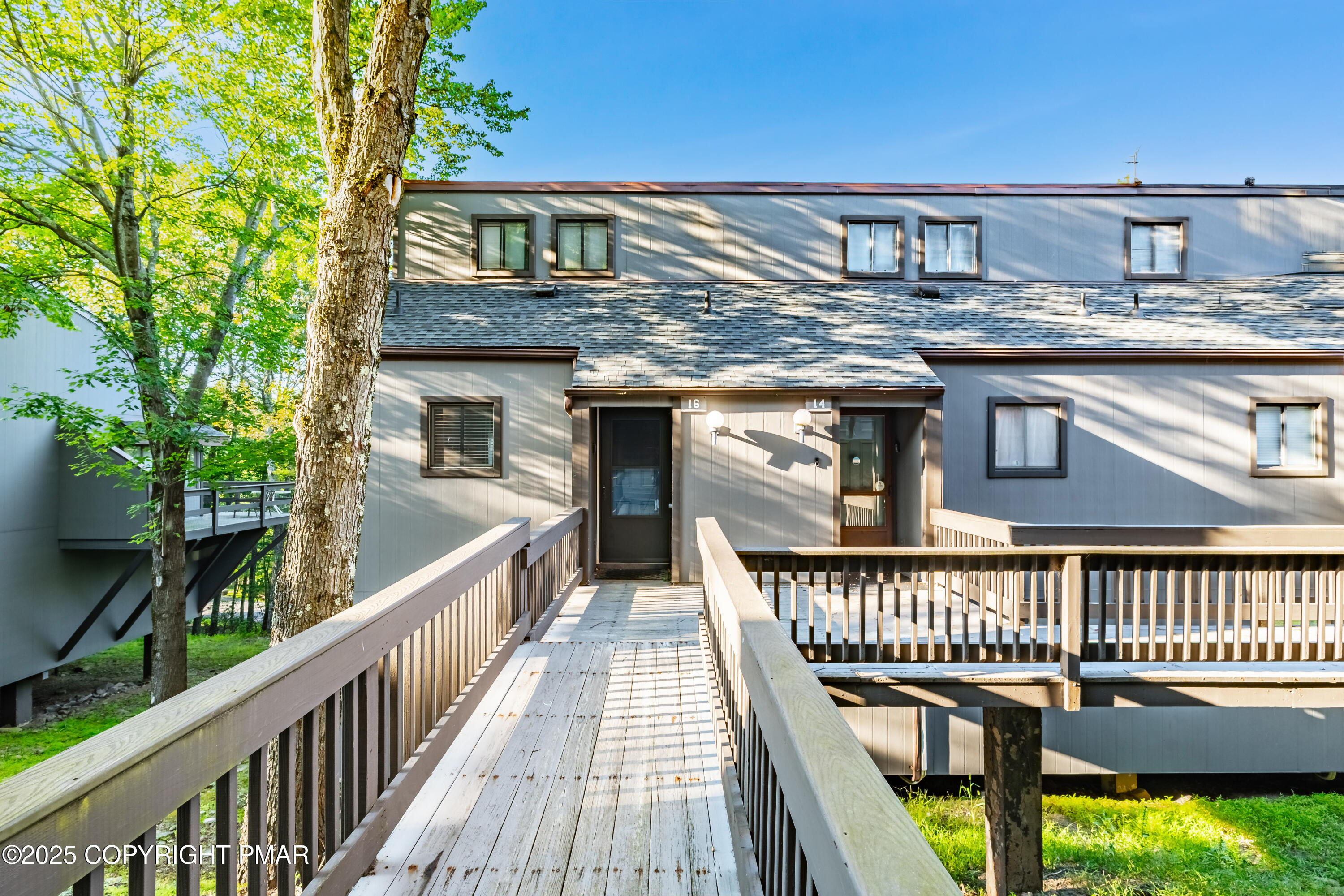 14 Middle Village Way