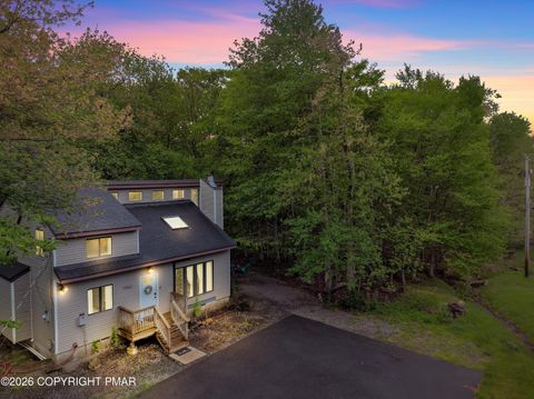 Homes For Sale - 1460 Waterfront Drive<br/> Monroe County, Tobyhanna, PA 18466