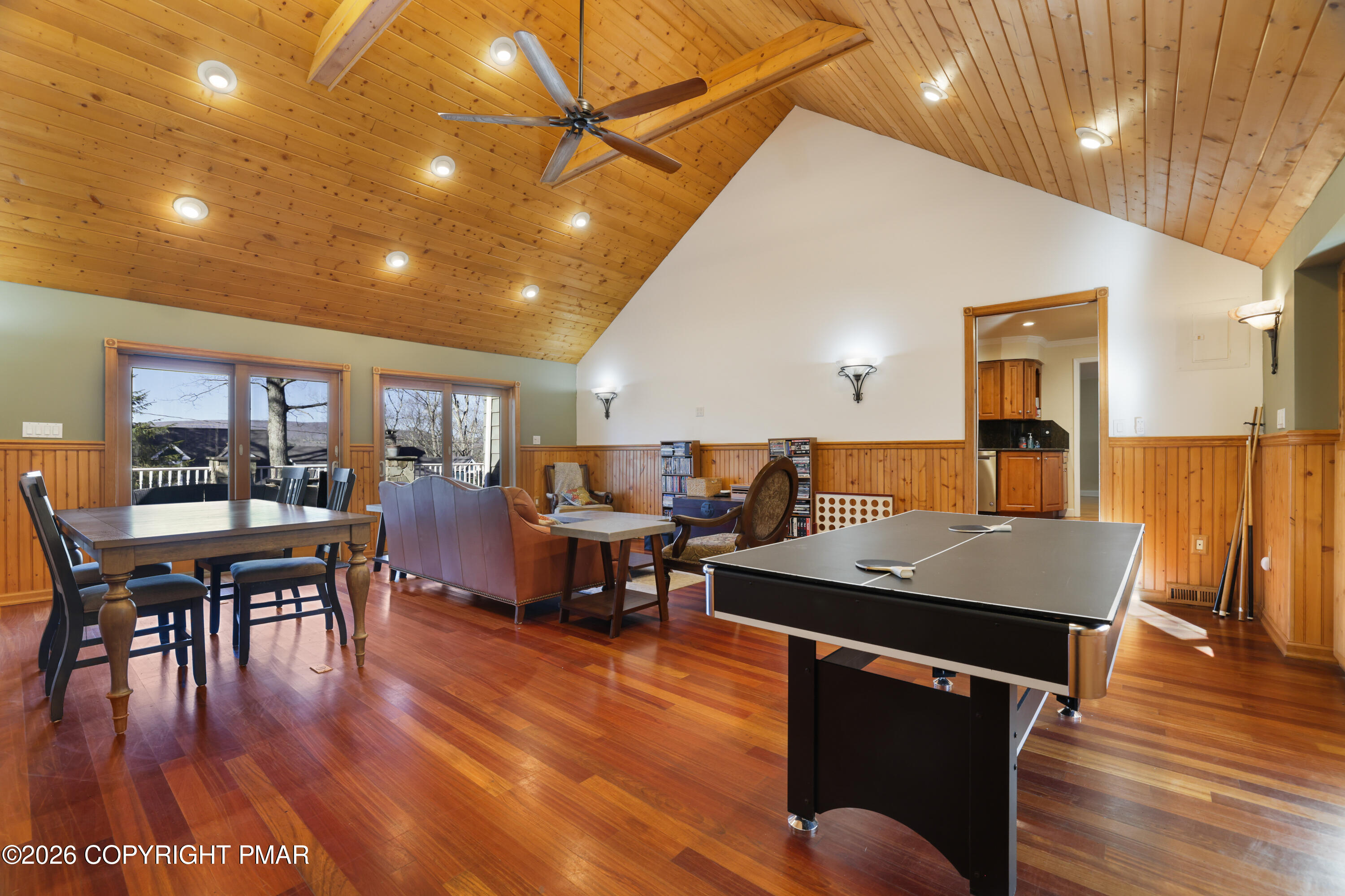 2135 Laurel Lane