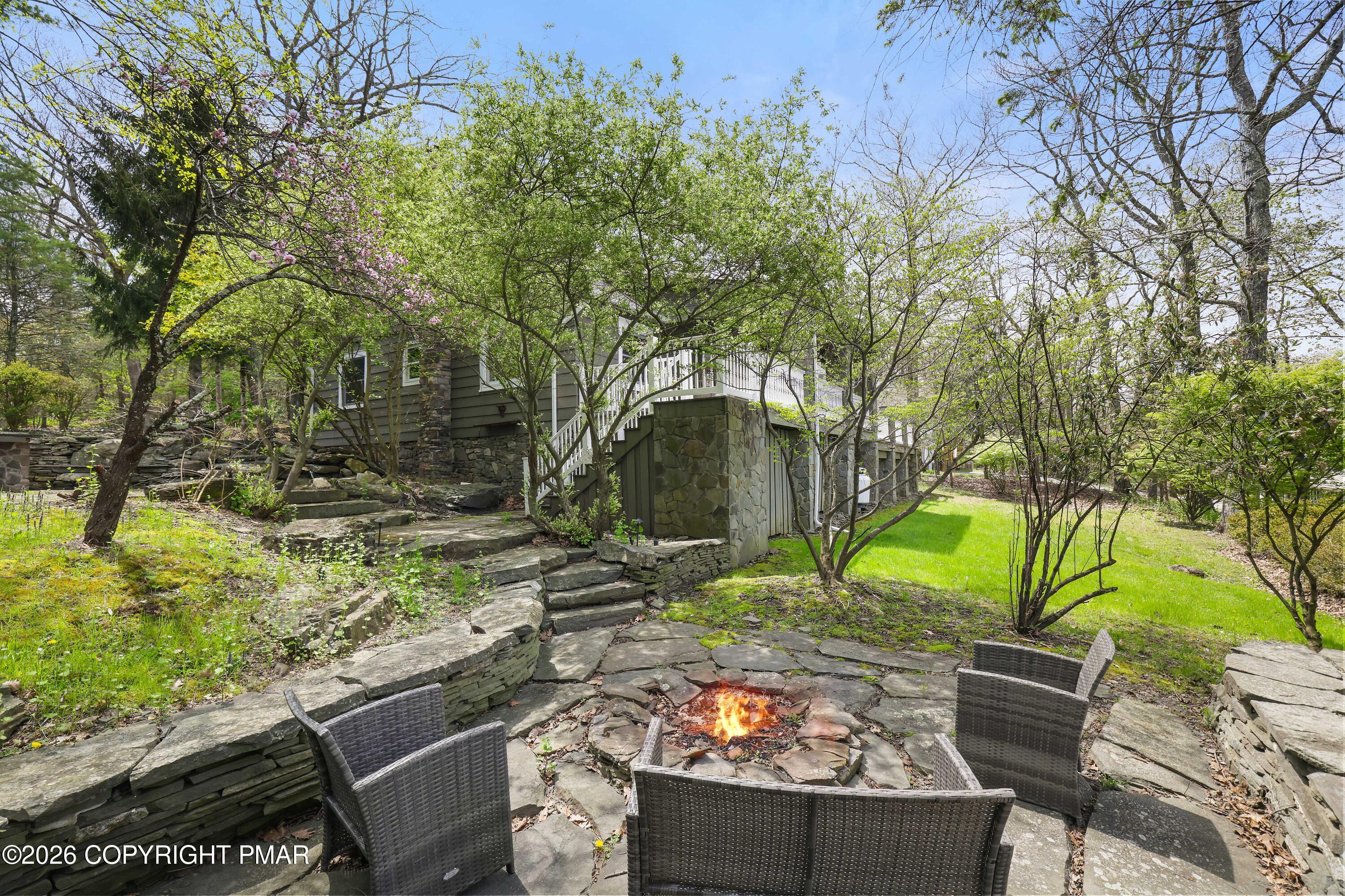 2135 Laurel Lane