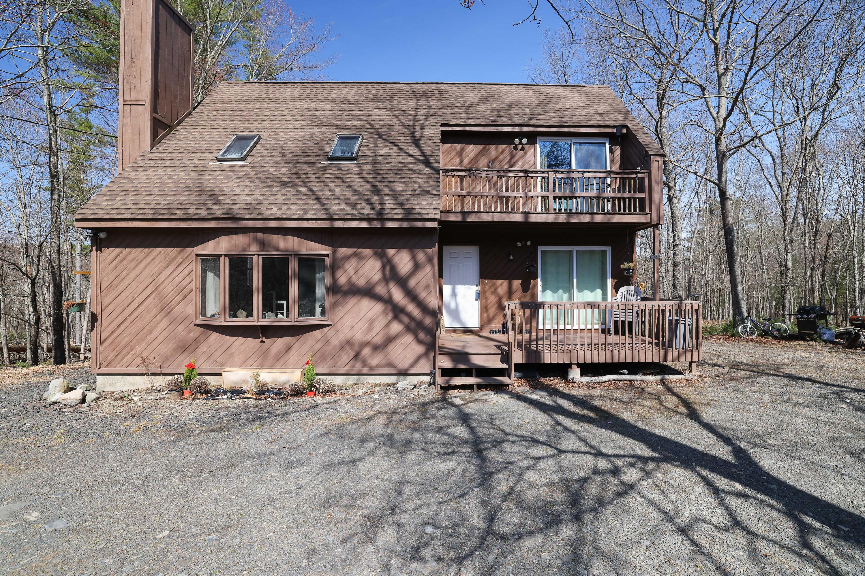 1239 Mink Trail, Bushkill, Pennsylvania image 2