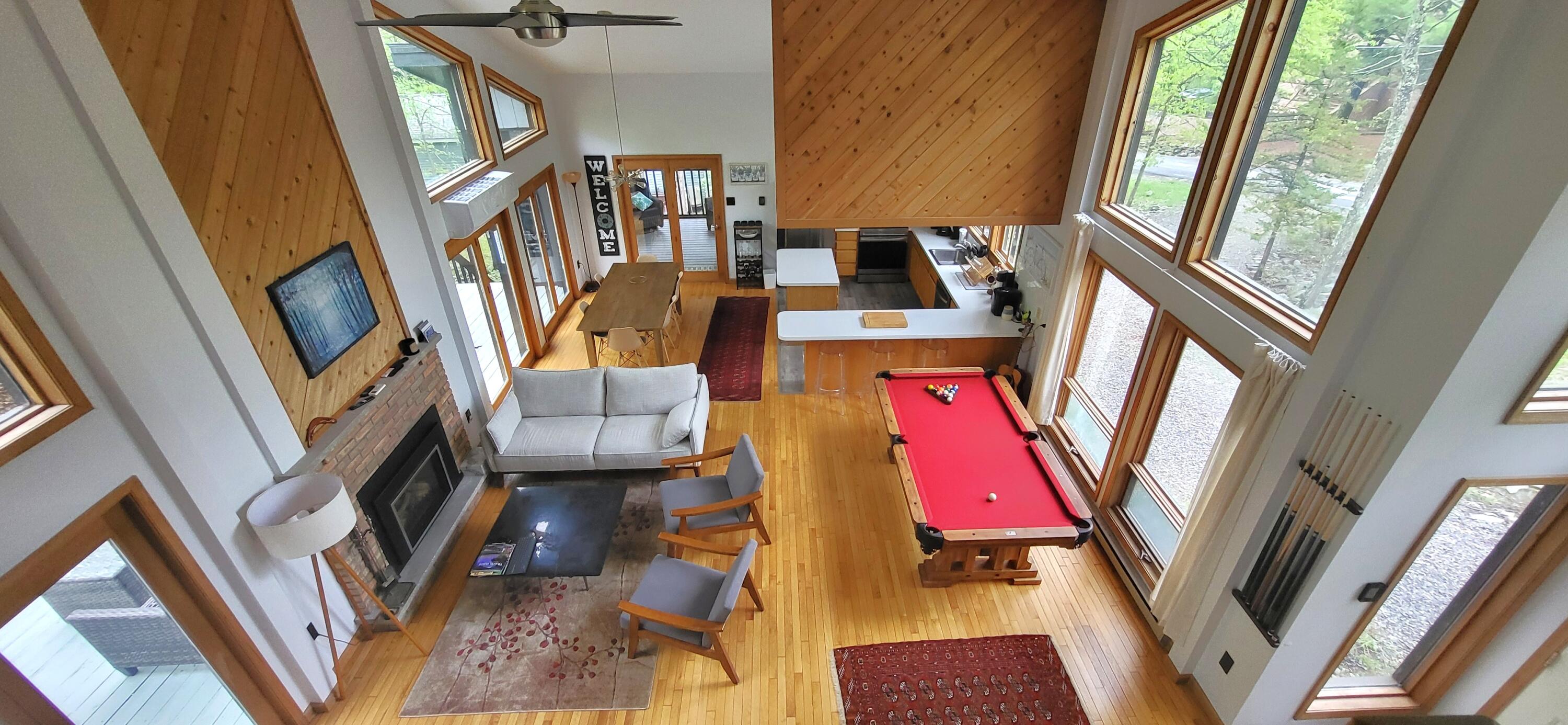 2260 Apley Court, Bushkill, Pennsylvania image 2