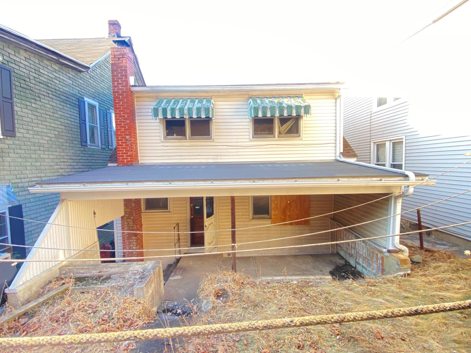 330 1/2 E Abbott Street, Lansford, Pennsylvania image 50