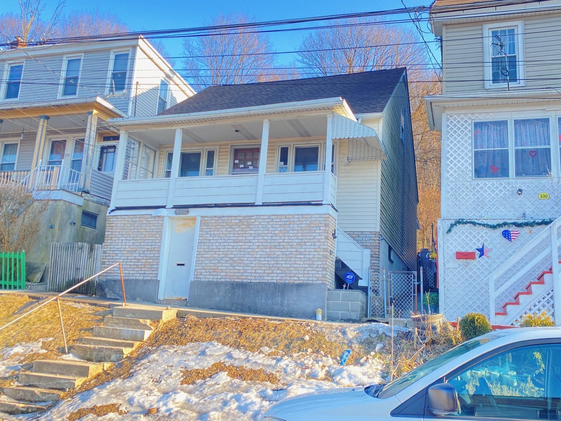 330 1/2 E Abbott Street, Lansford, Pennsylvania image 4
