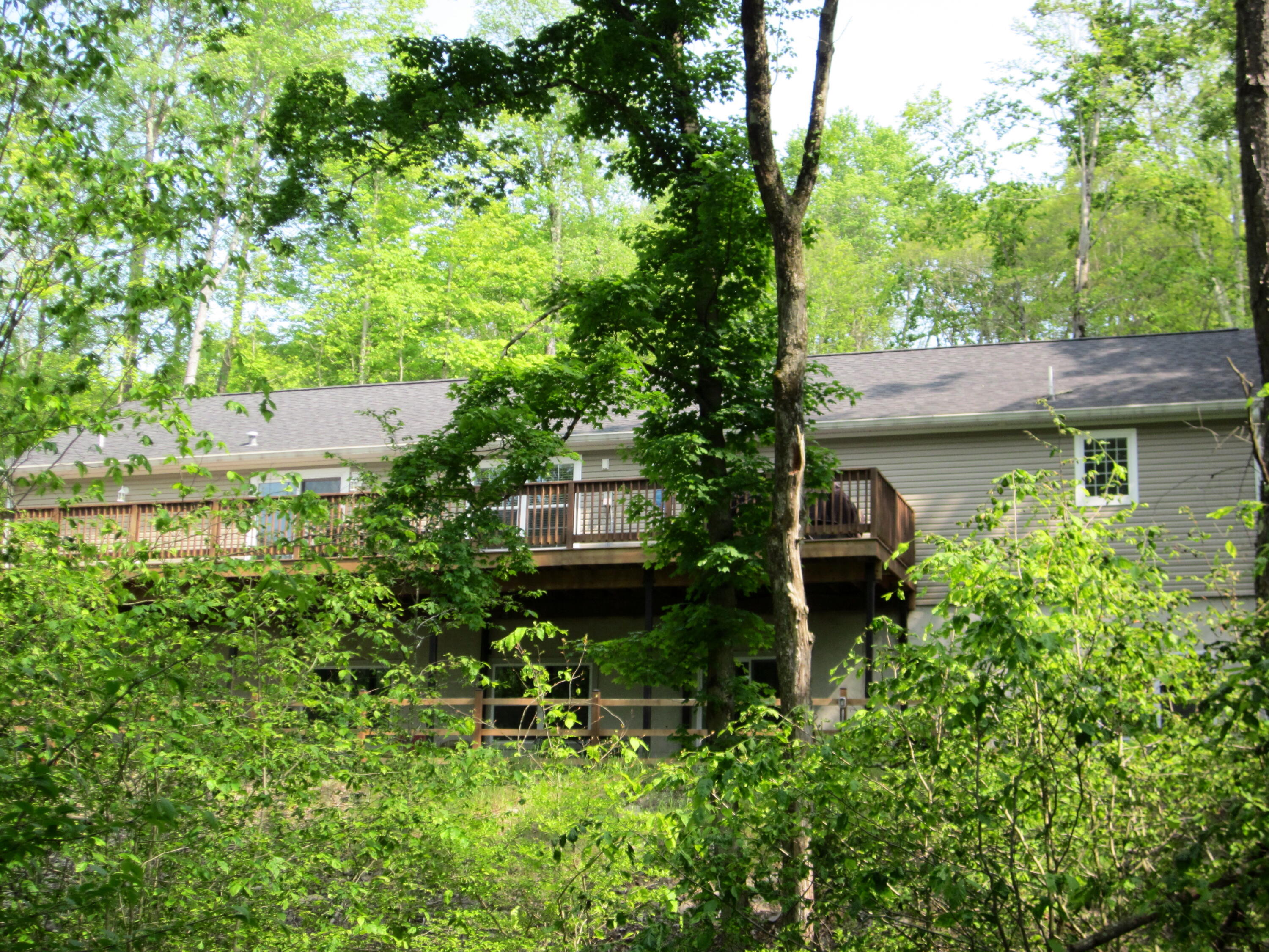 2016 Locust Ridge Road, Pocono Lake, Pennsylvania image 13
