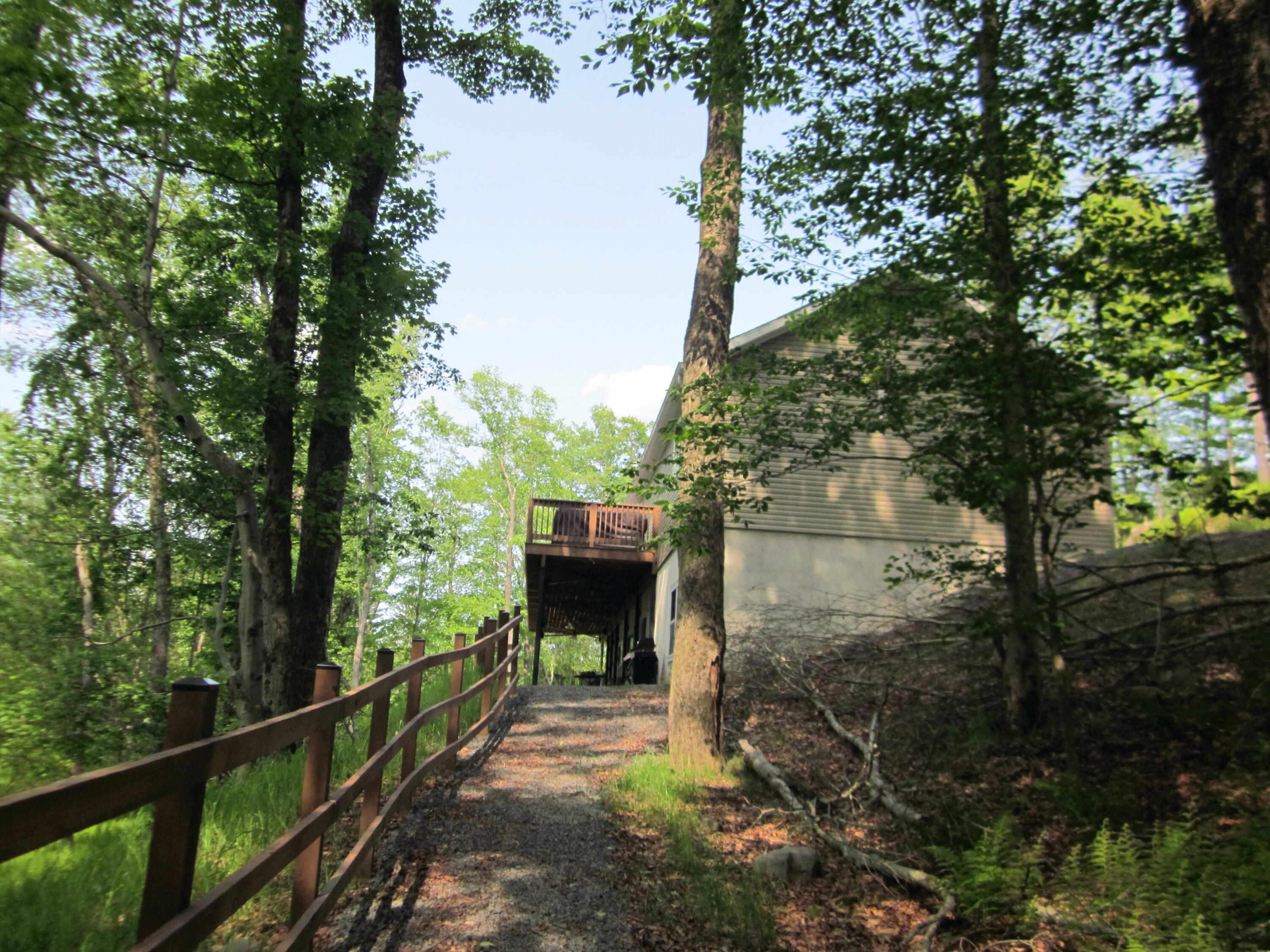 2016 Locust Ridge Road, Pocono Lake, Pennsylvania image 11
