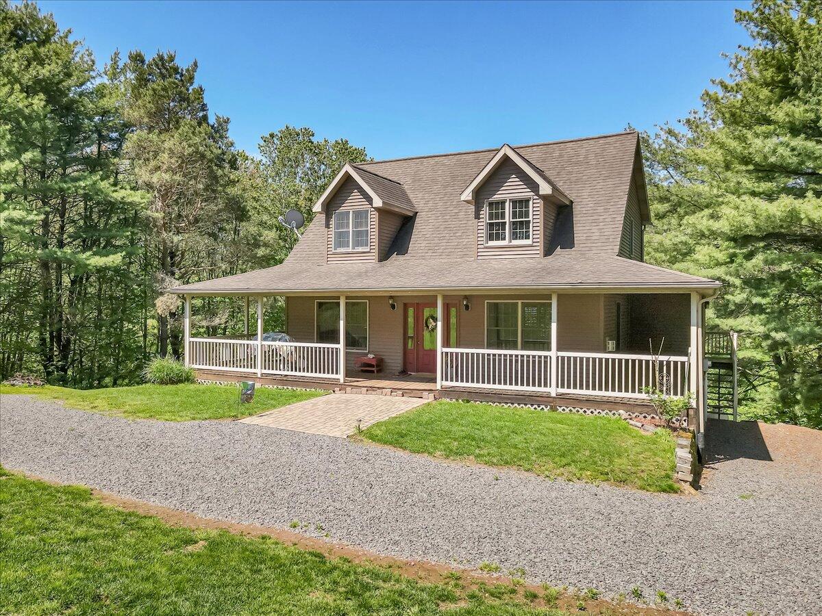 172 Golf Course Road, Sugarloaf, Pennsylvania image 1