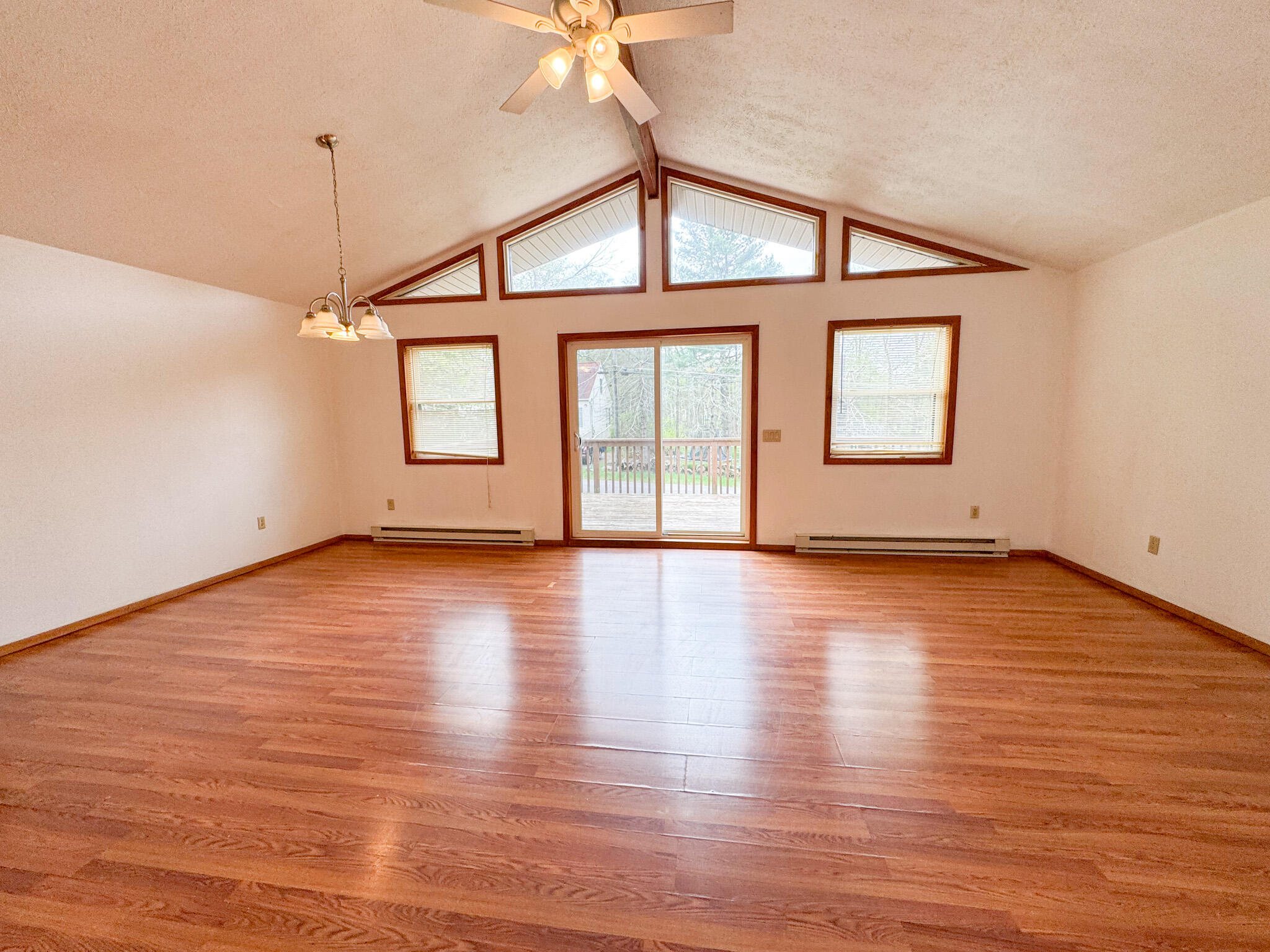 4751 Brentwood Drive, Tobyhanna, Pennsylvania image 5