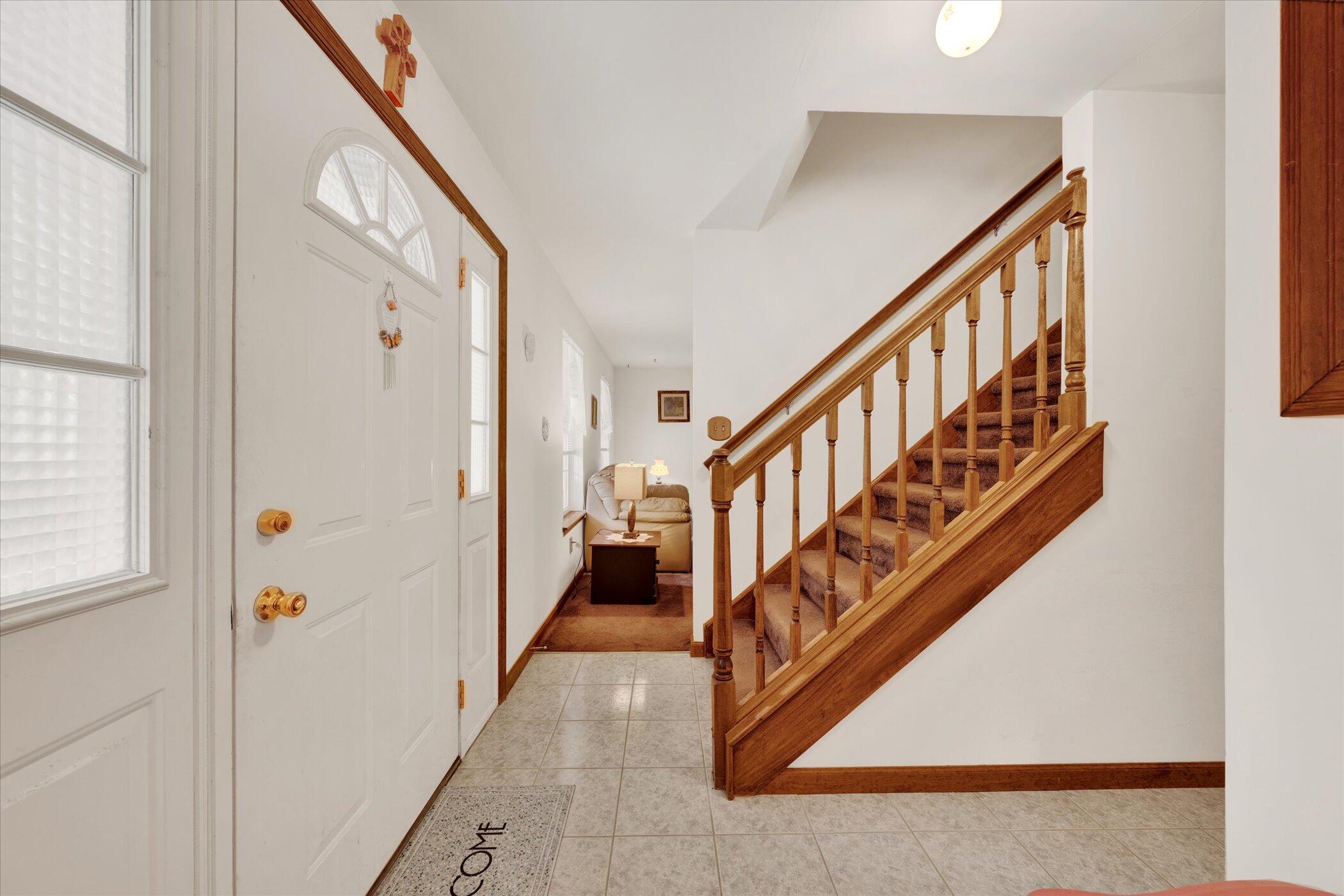 146 Bernadette Drive, Dingmans Ferry, Pennsylvania image 2