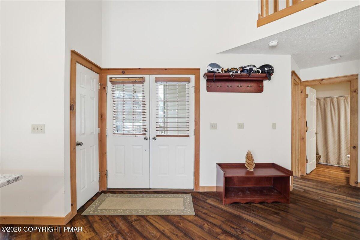 207 Sycamore Court