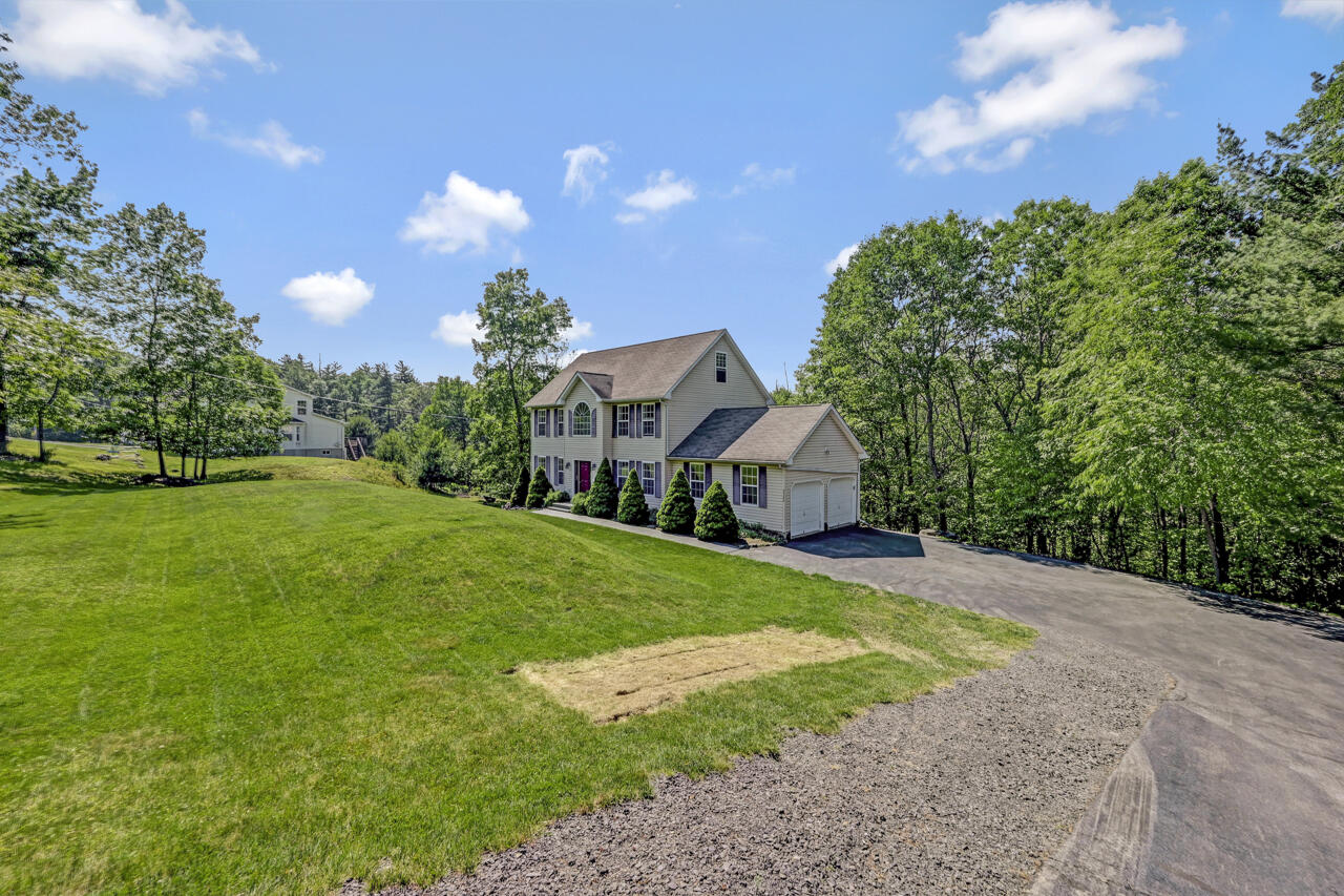2322 Southridge Drive, East Stroudsburg, Pennsylvania image 4