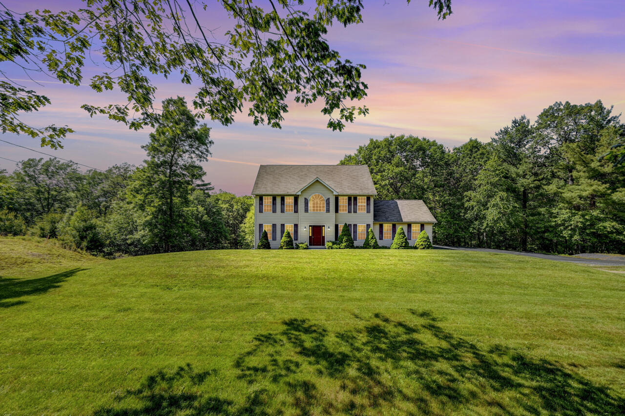 2322 Southridge Drive, East Stroudsburg, Pennsylvania image 1