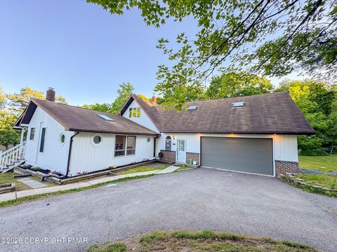 Homes For Sale - 615 Twin Flower Circle<br/> Kunkletown, PA 18058