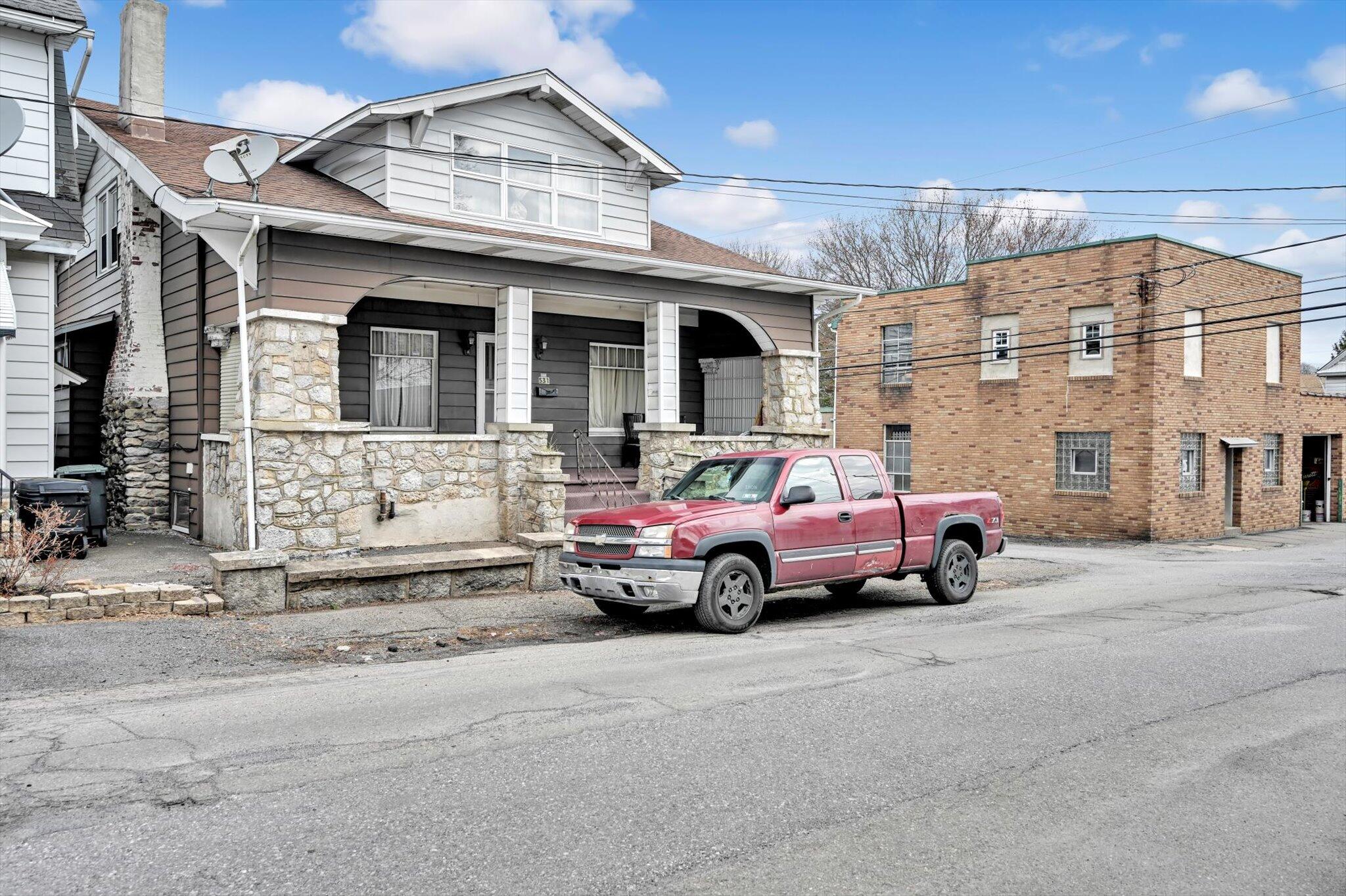 531 W 5th Street, Hazleton, Pennsylvania image 2