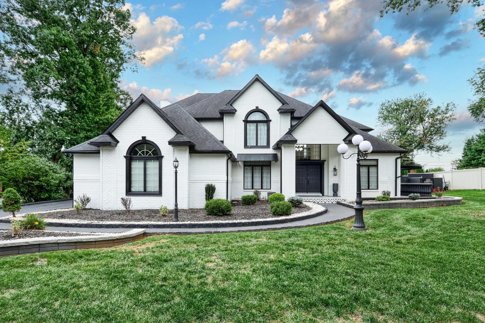 1231 Oakside Drive, Bethlehem, Pennsylvania image 1