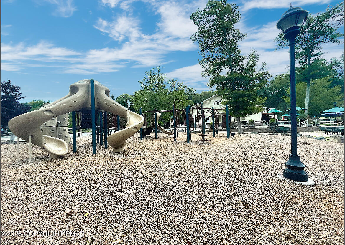 C476 W Creek View Drive