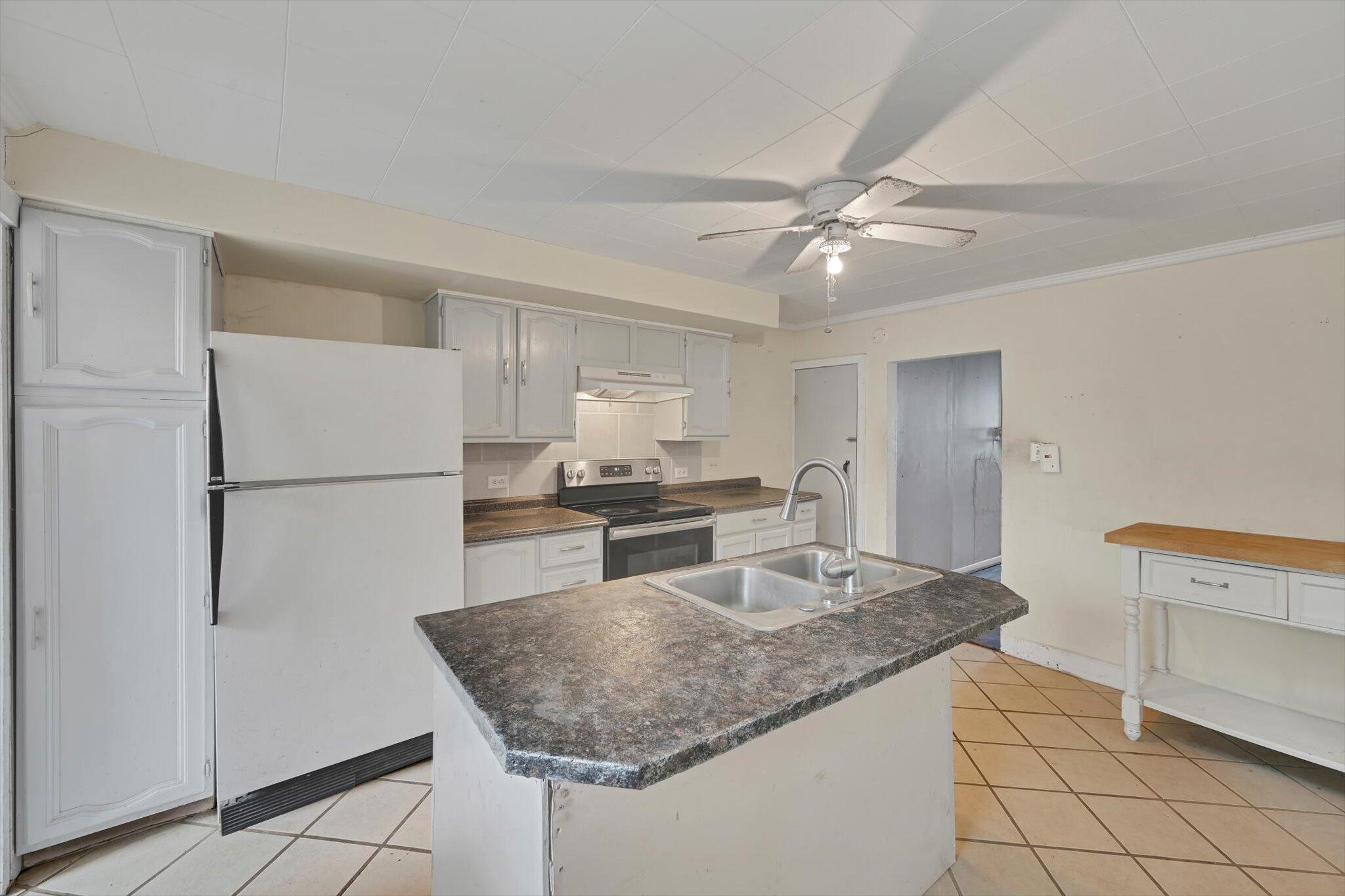 234 N Nicholas Street, Saint Clair, Pennsylvania image 10