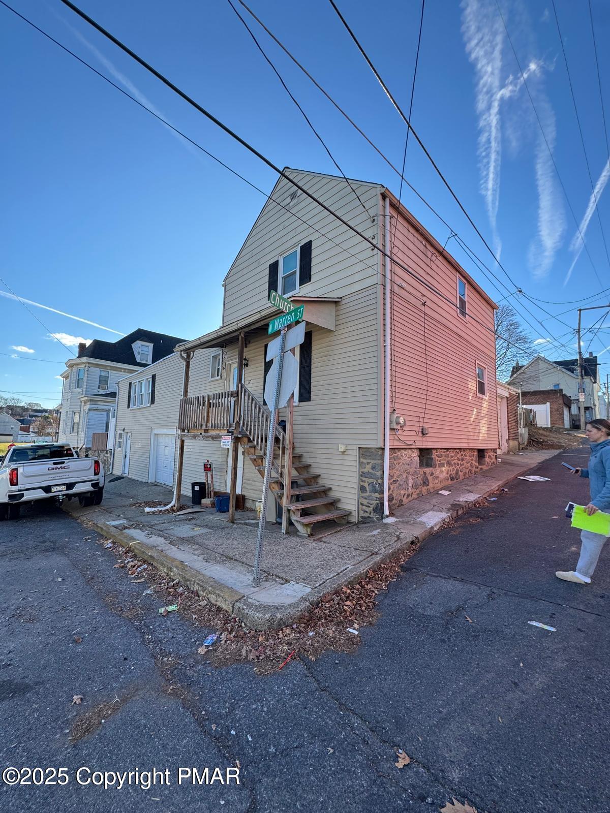 17 N Warren Street, Easton, Pennsylvania image 1