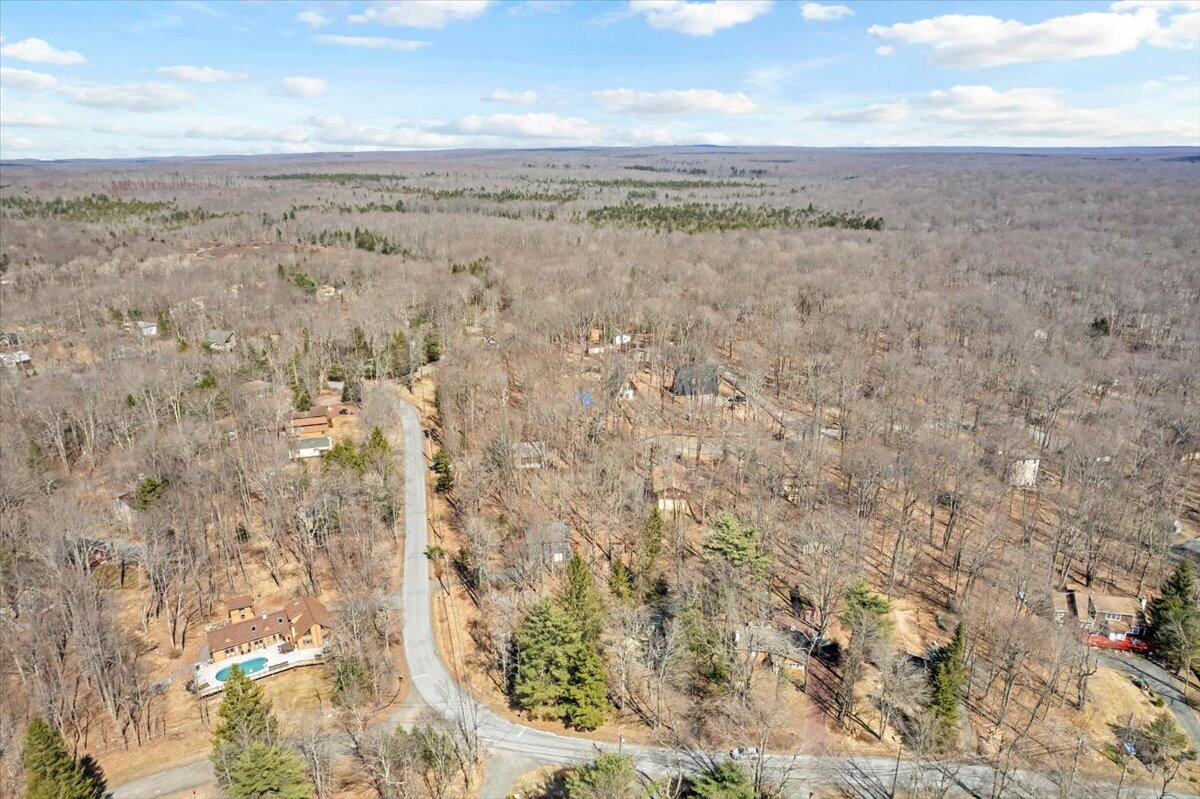 324 Owassa Drive, Pocono Lake, Pennsylvania image 42