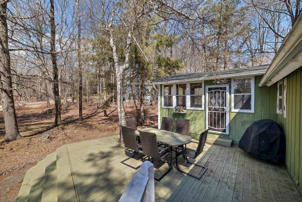 324 Owassa Drive, Pocono Lake, Pennsylvania image 27