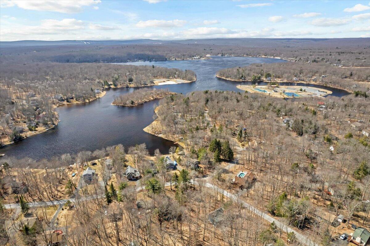 324 Owassa Drive, Pocono Lake, Pennsylvania image 40