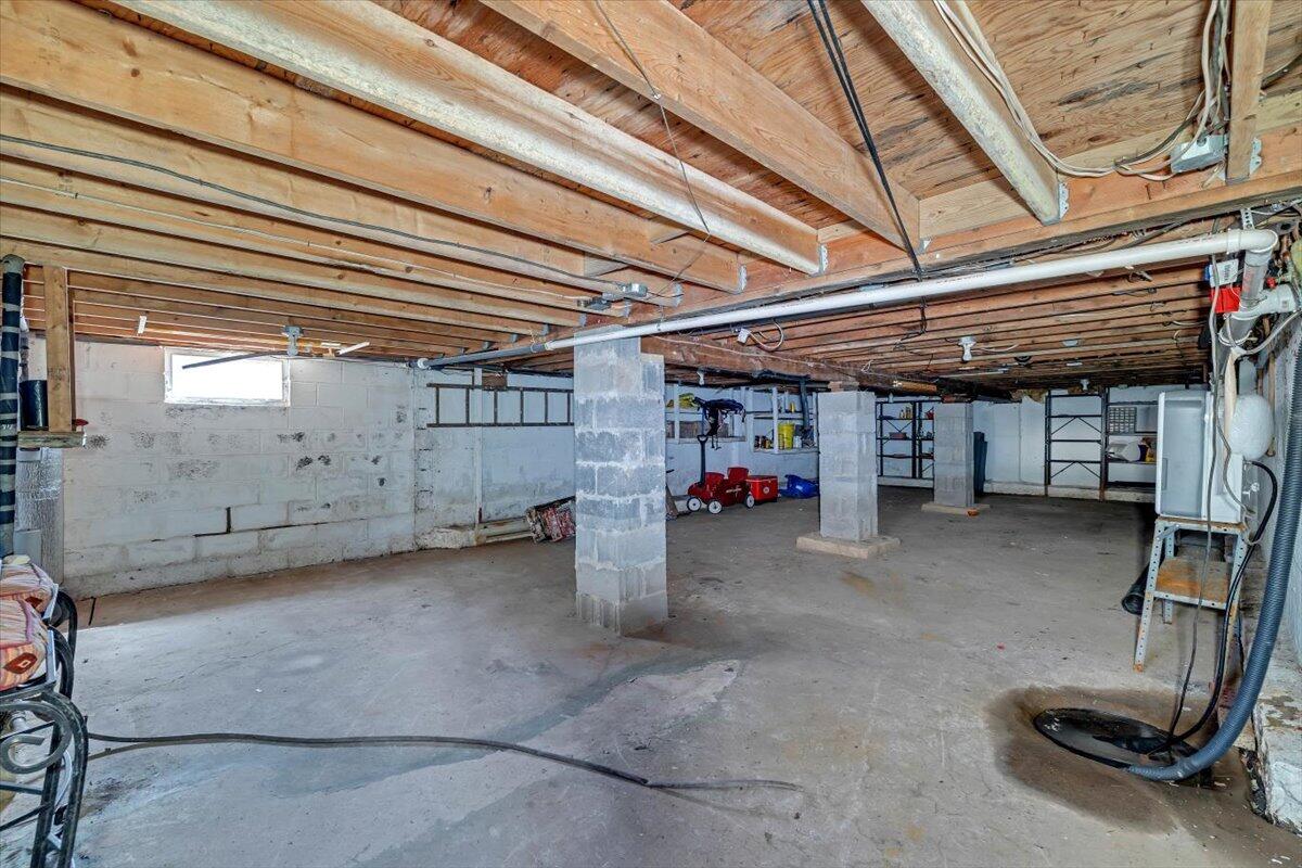 324 Owassa Drive, Pocono Lake, Pennsylvania image 30