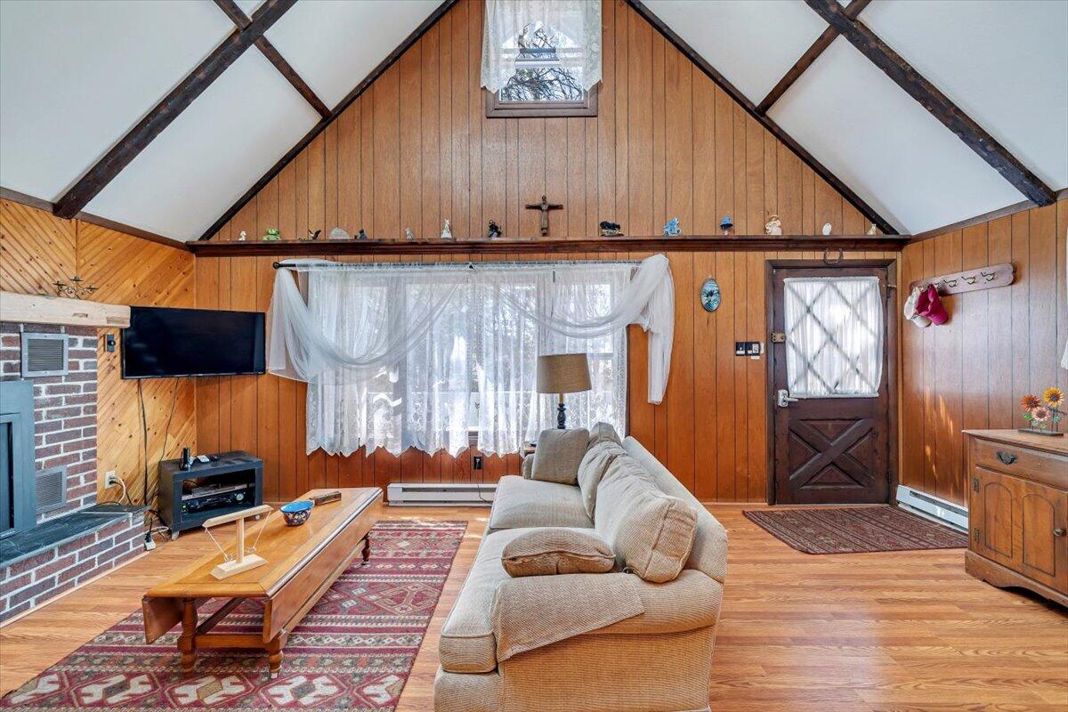 324 Owassa Drive, Pocono Lake, Pennsylvania image 9