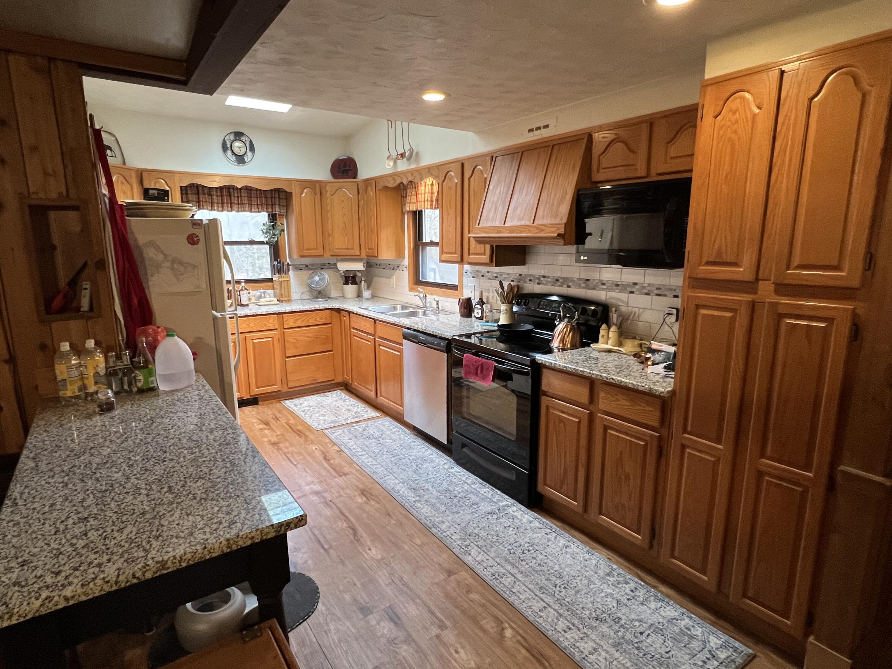 1755 Stag Run, Pocono Lake, Pennsylvania image 6