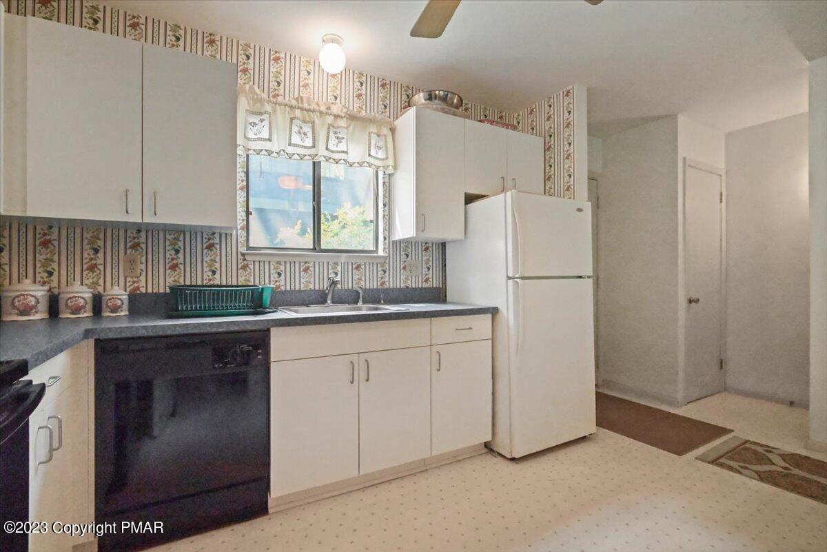 18 Middle Village Way, Tannersville, Pennsylvania image 11