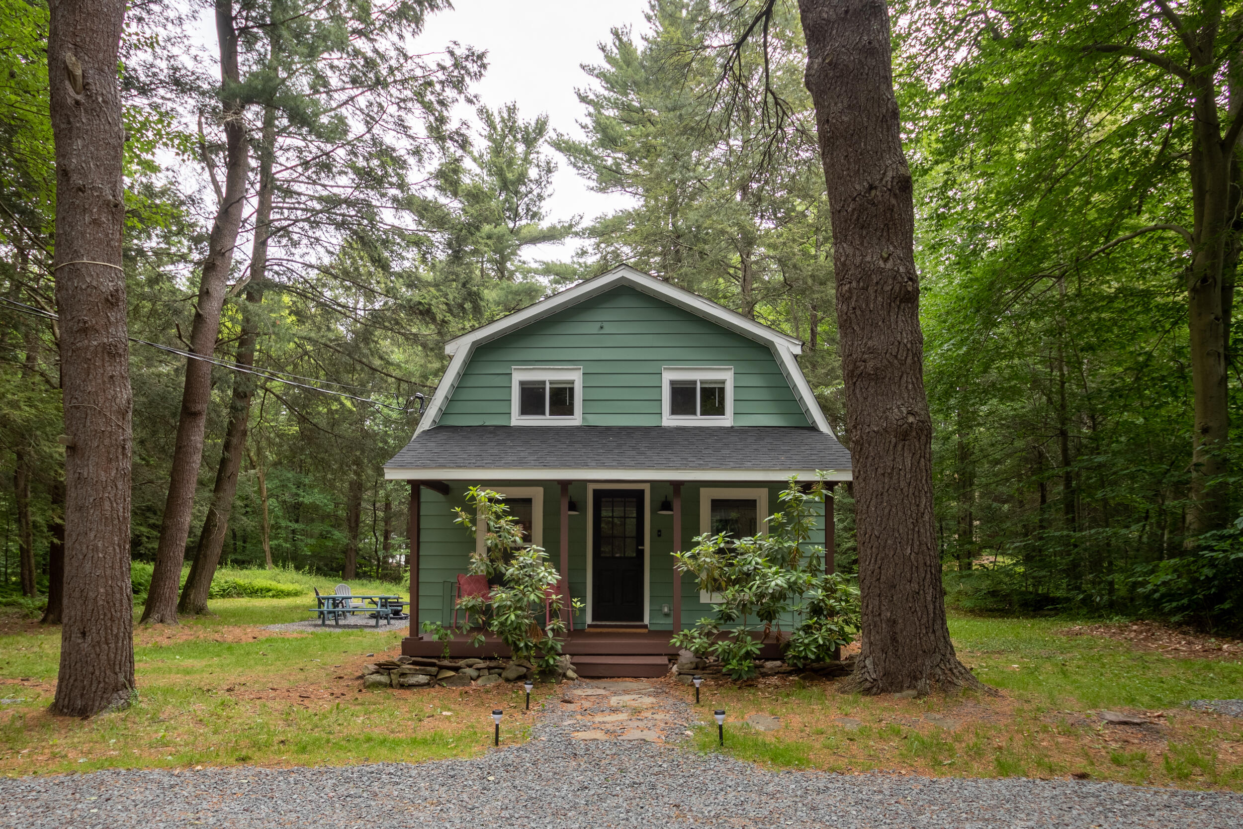 235 3rd Street, Pocono Pines, Pennsylvania image 1