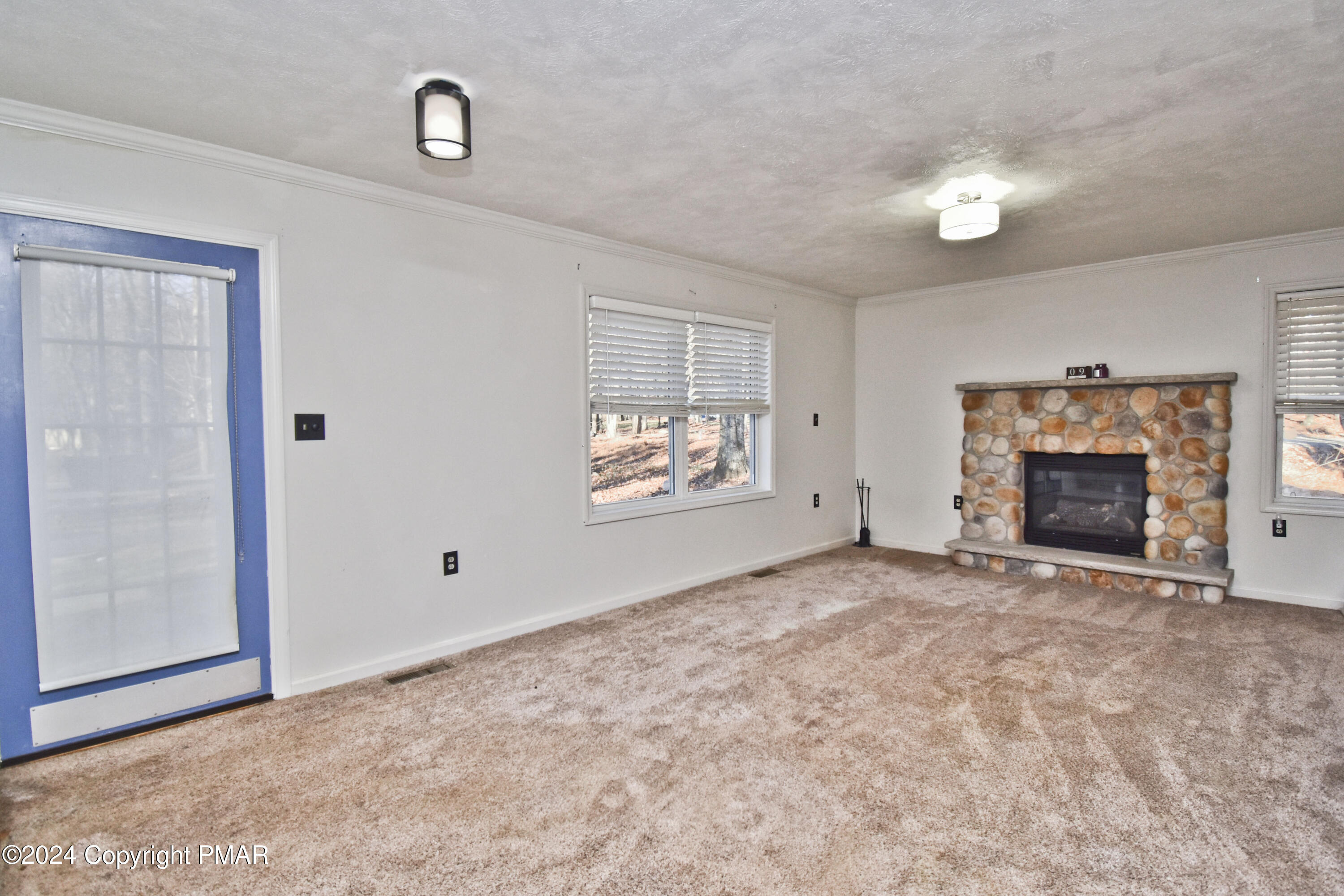 332 Brier Crest Road, Blakeslee, Pennsylvania image 2